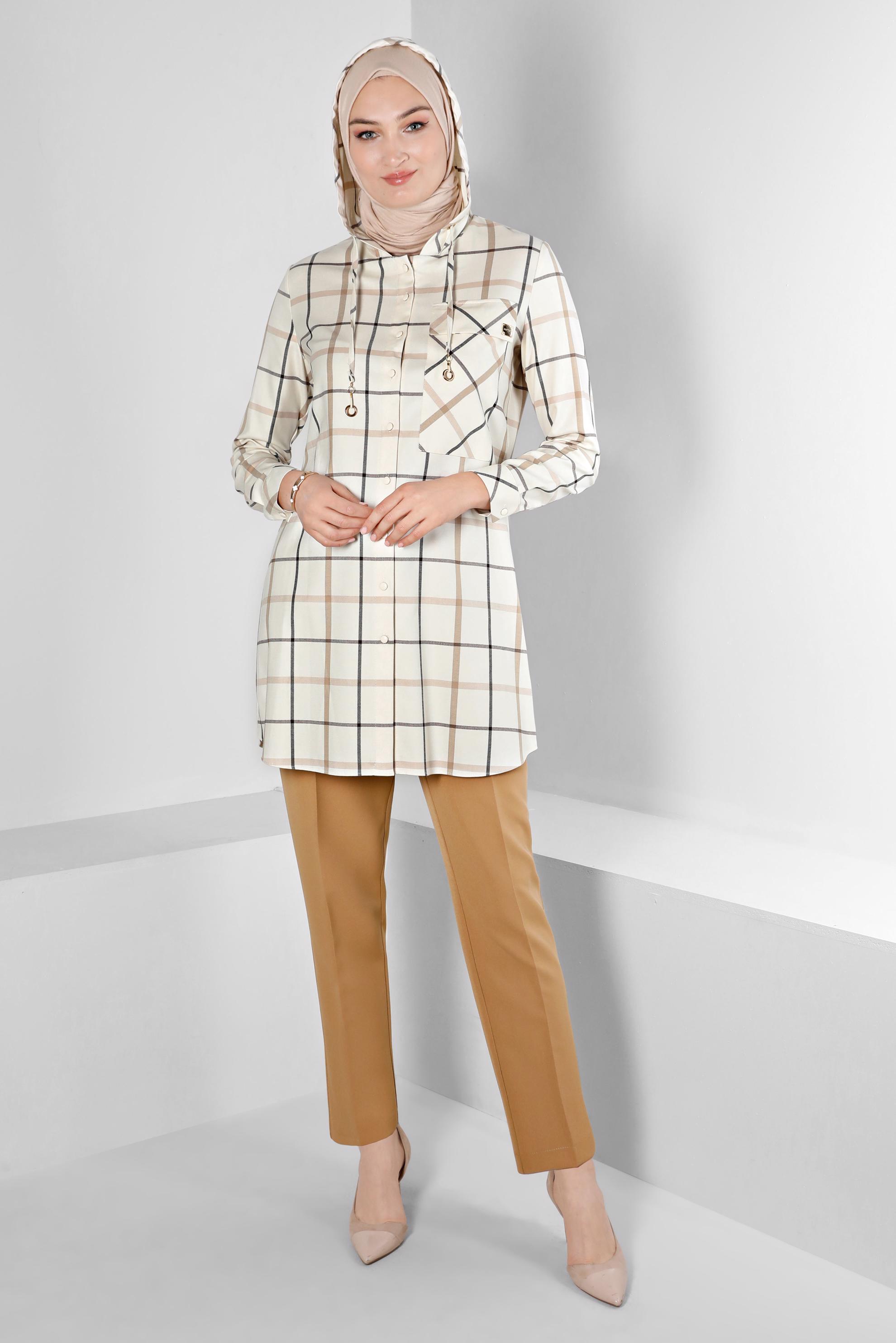 Tesettür giyim EKRU EKOSE KAPÜŞONLU TUNİK 43257 