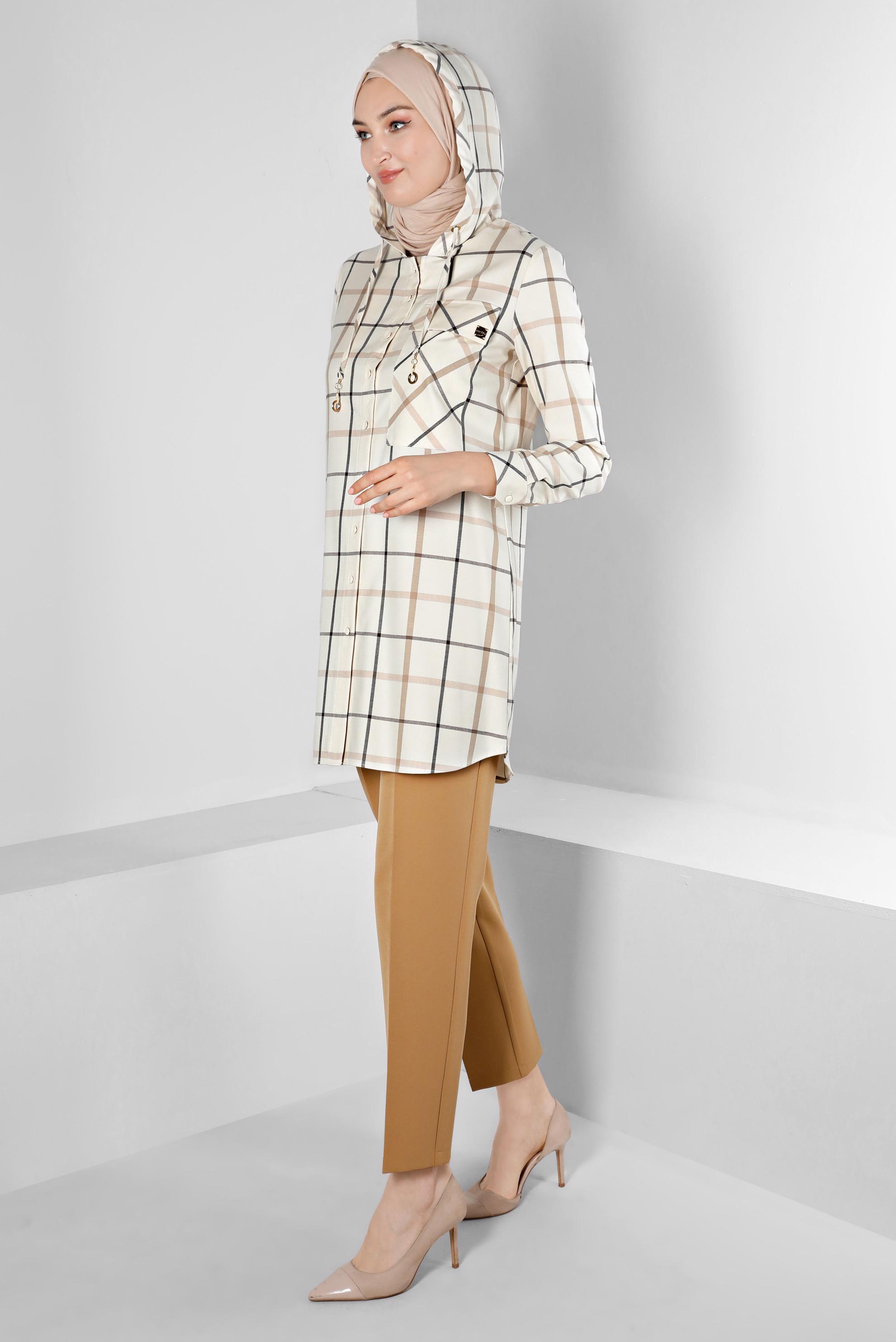 Tesettür giyim EKRU EKOSE KAPÜŞONLU TUNİK 43257 