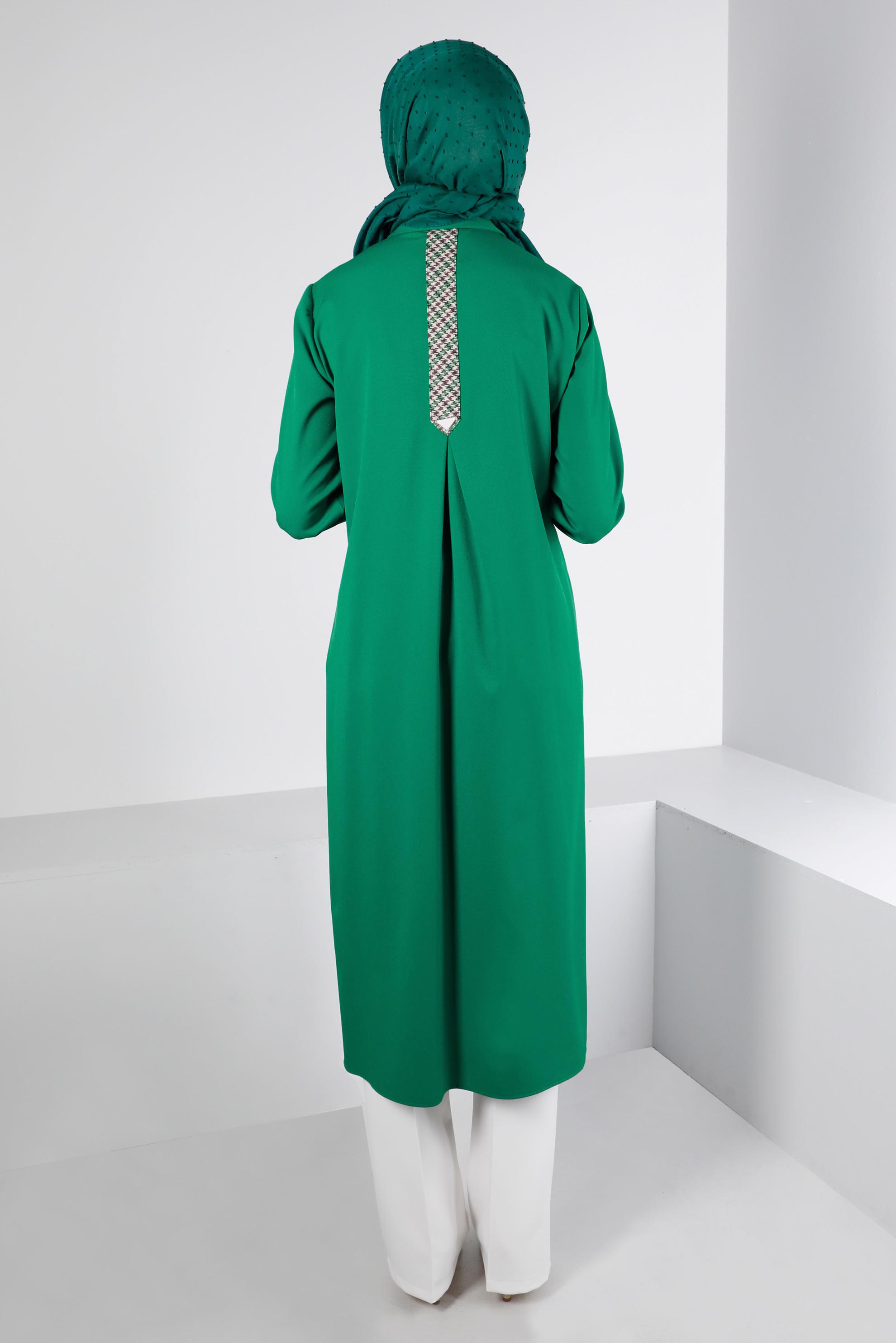 Tesettür giyim YEŞİL DÜĞMELİ KAZAYAĞI DETAYLI TUNİK 43258