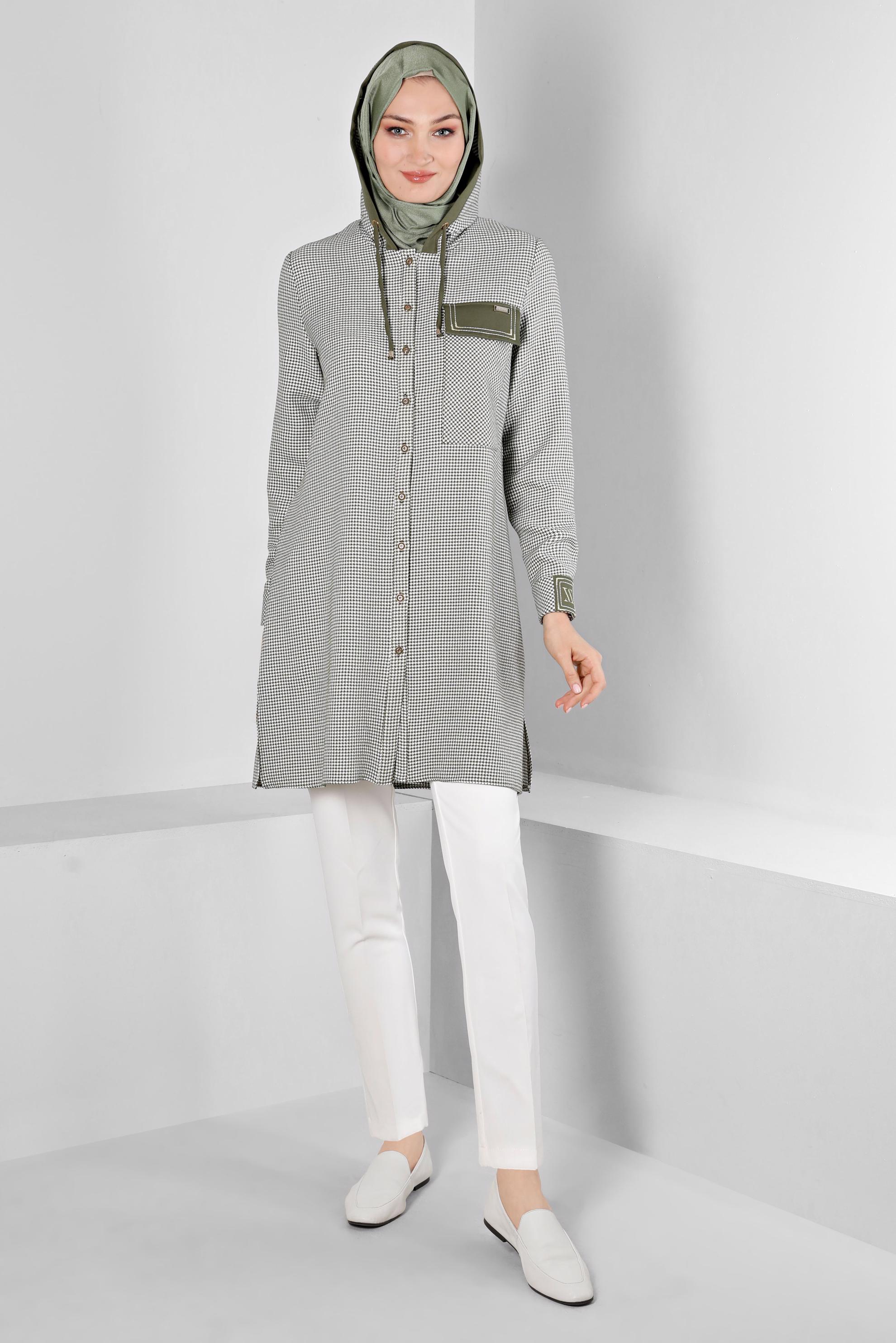 Tesettür giyim HAKİ KAPÜŞONLU KAZAYAĞI DESENLİ TUNİK 43277