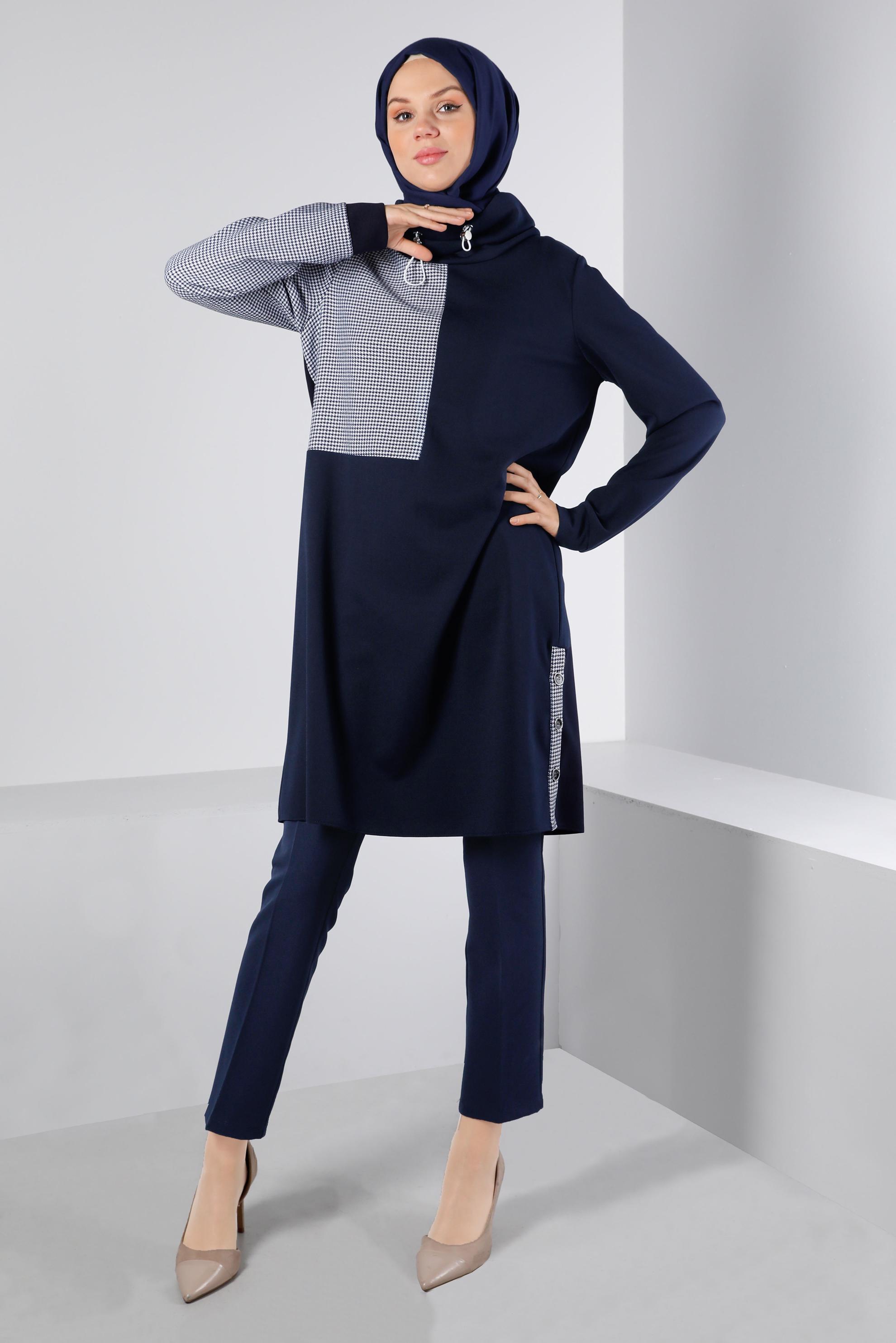 Tesettür giyim LACİVERT KAZAYAĞI DETAYLI YANLARI DÜĞMELİ TUNİK 43280