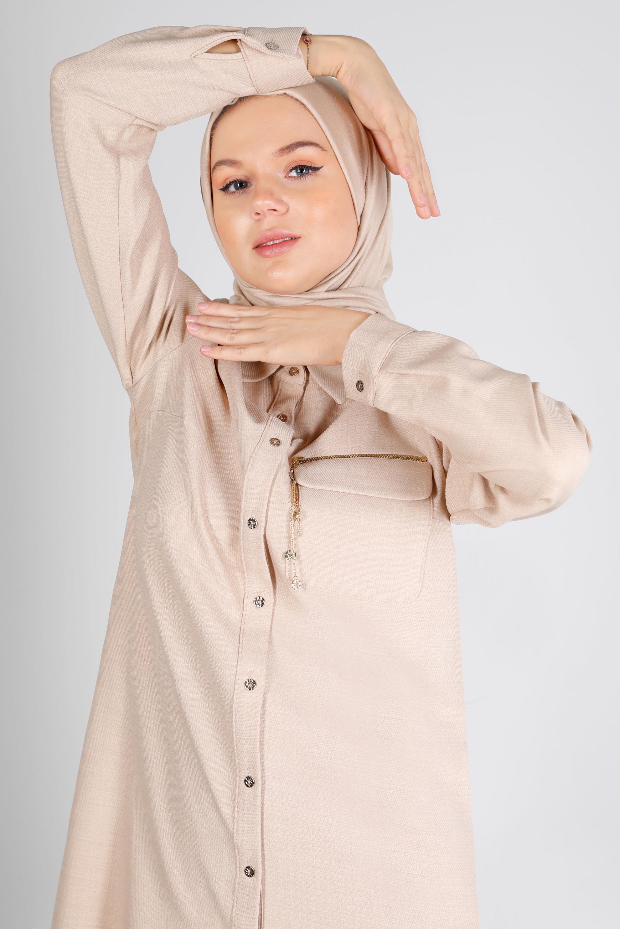 Tesettür giyim BEJ FERMUAR DETAYLI CEPLİ TUNİK 43281