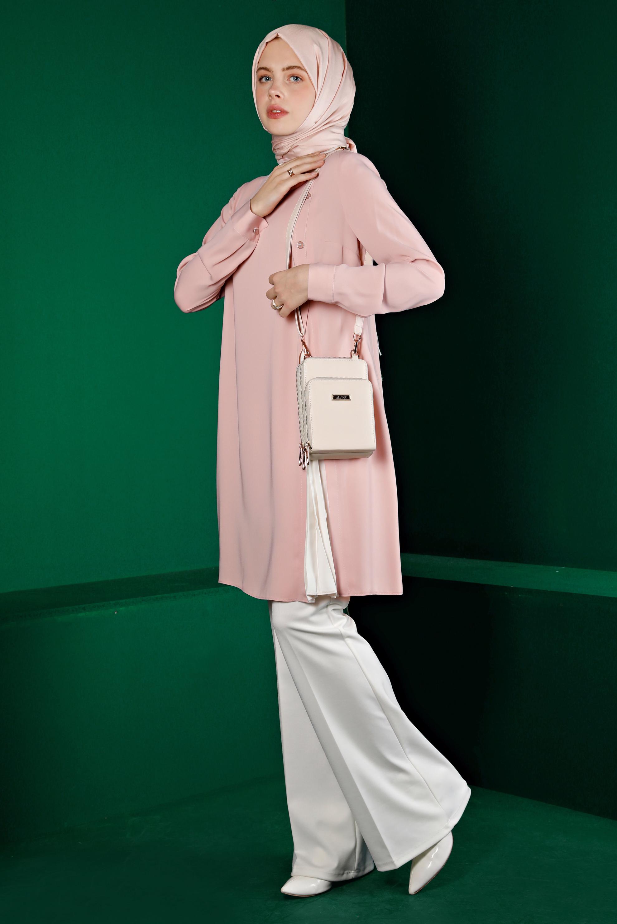 Tesettür giyim PUDRA PİLİSE DETAYLI DÜĞMELİ TUNİK 43284