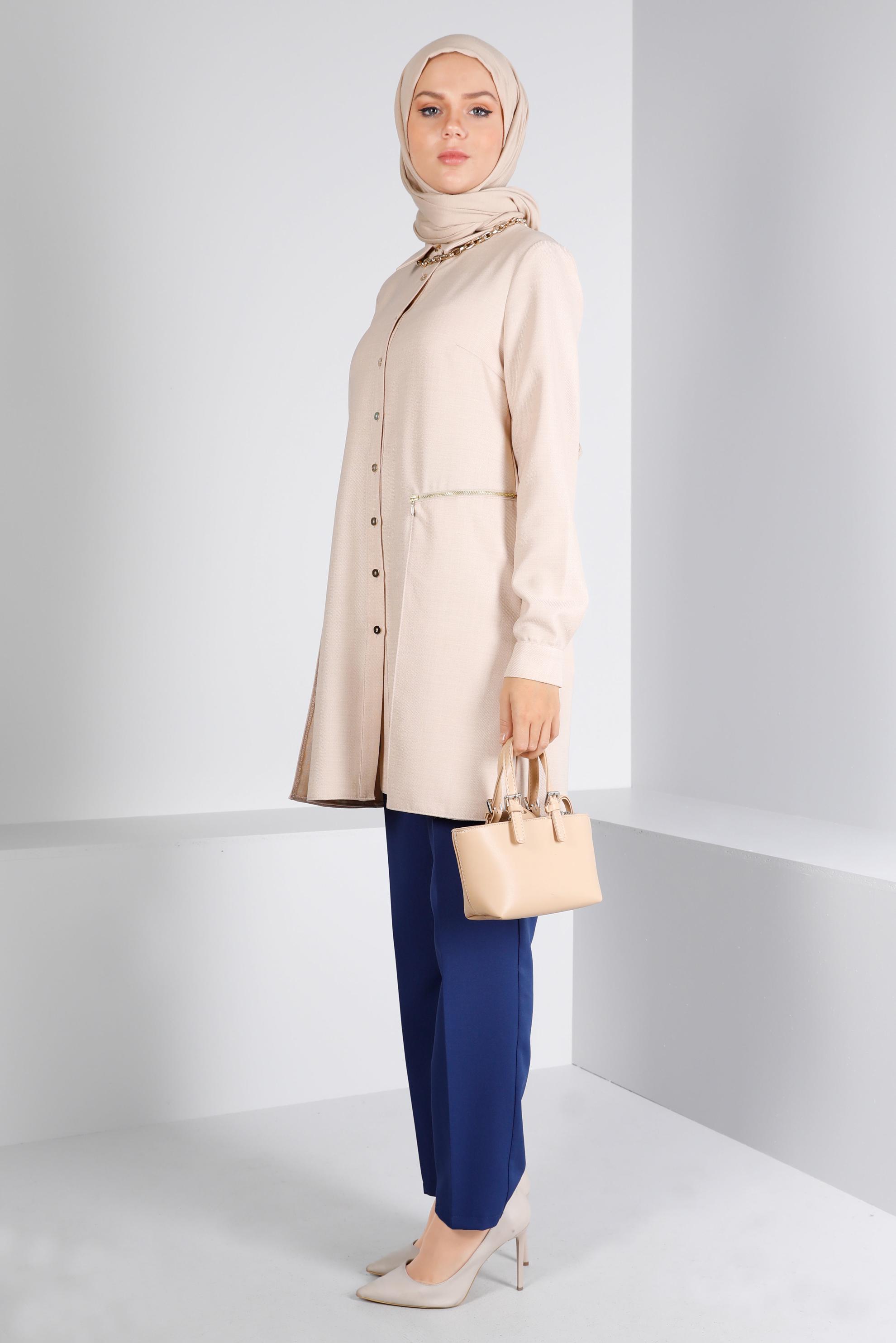 Tesettür giyim BEJ FERMUARLI CEPLİ TUNİK 43285 