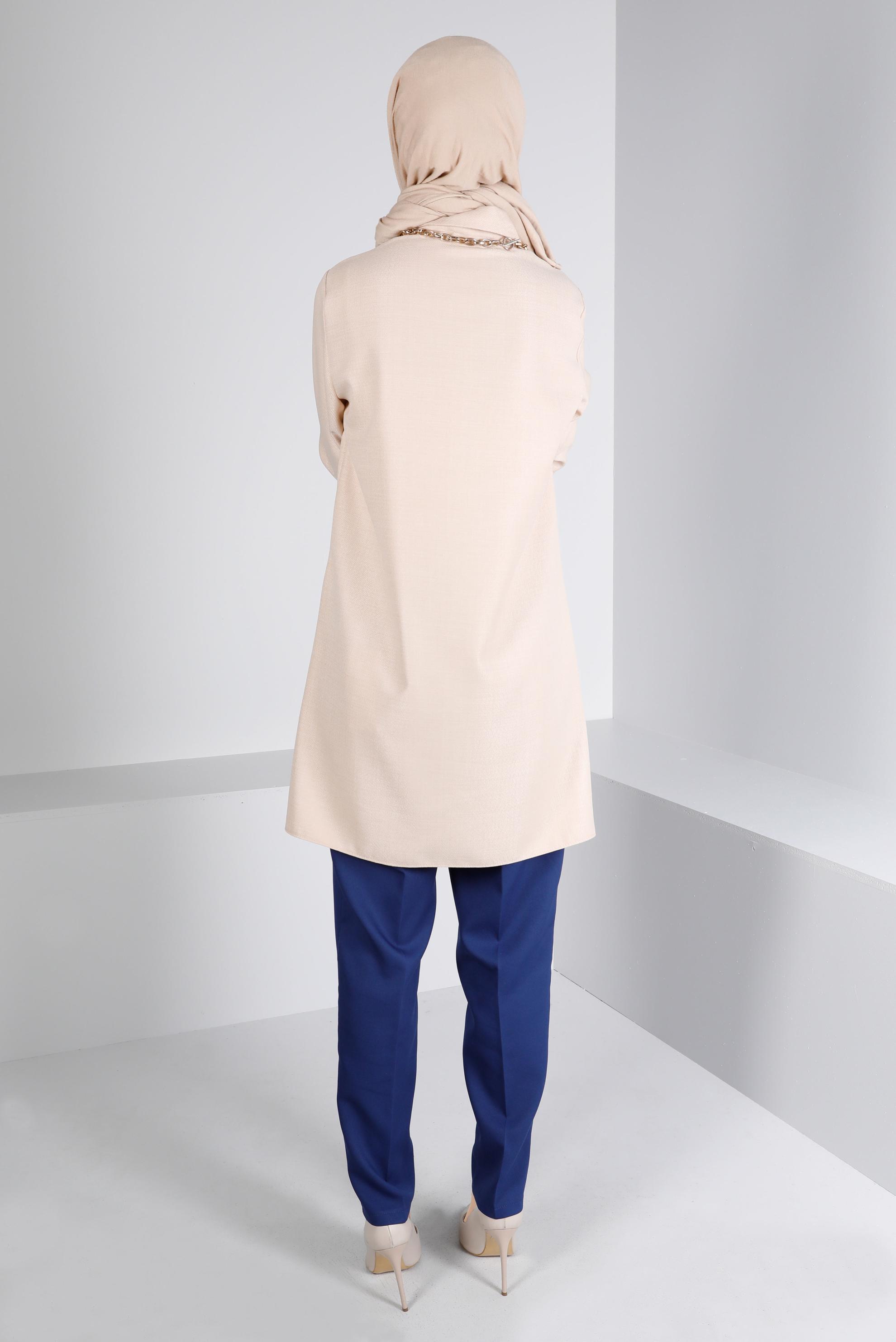 Tesettür giyim BEJ FERMUARLI CEPLİ TUNİK 43285 