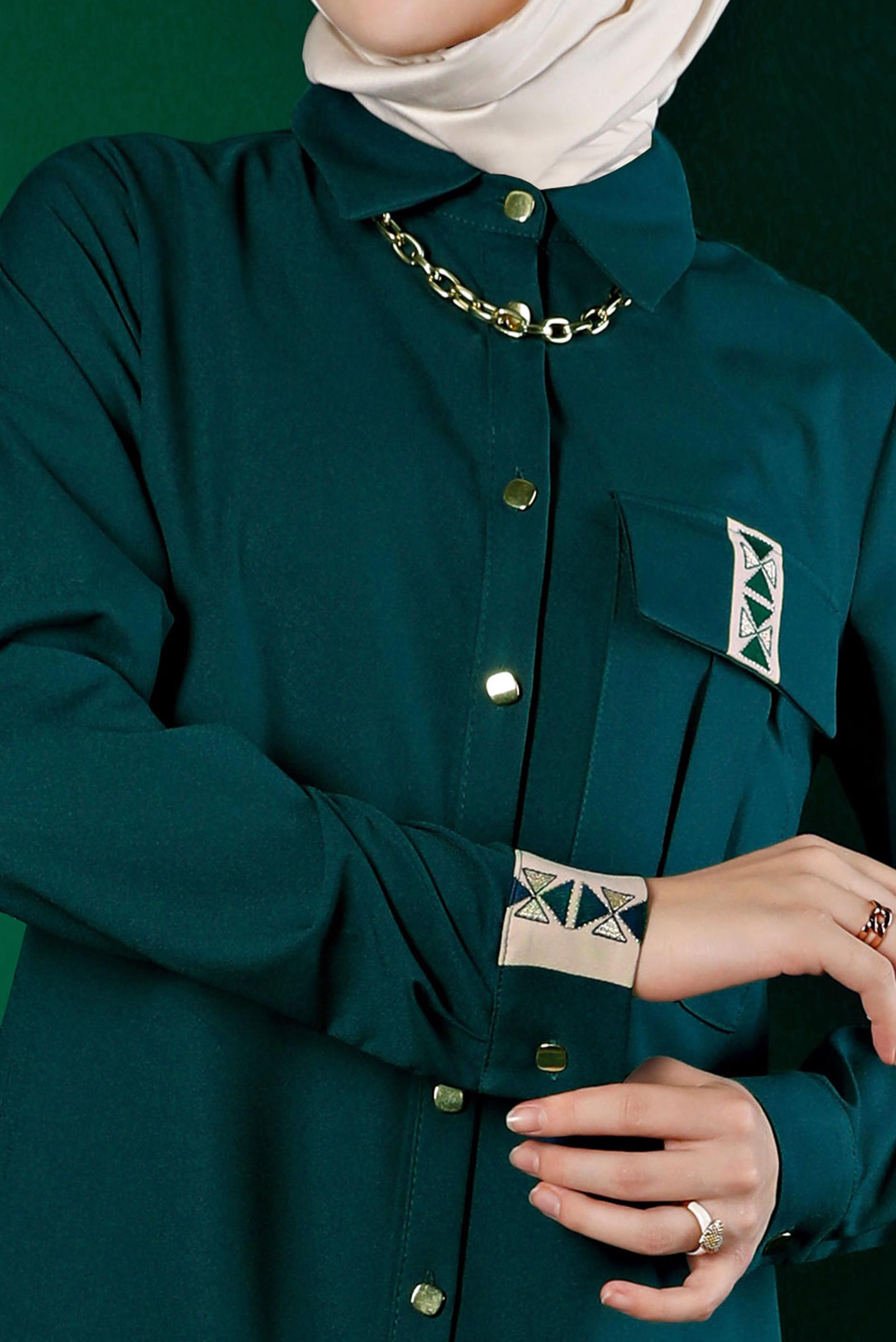 Vêtements hijab VERT TUNIQUE BOUTONNÉE DÉTAIL BRODERIE 43286