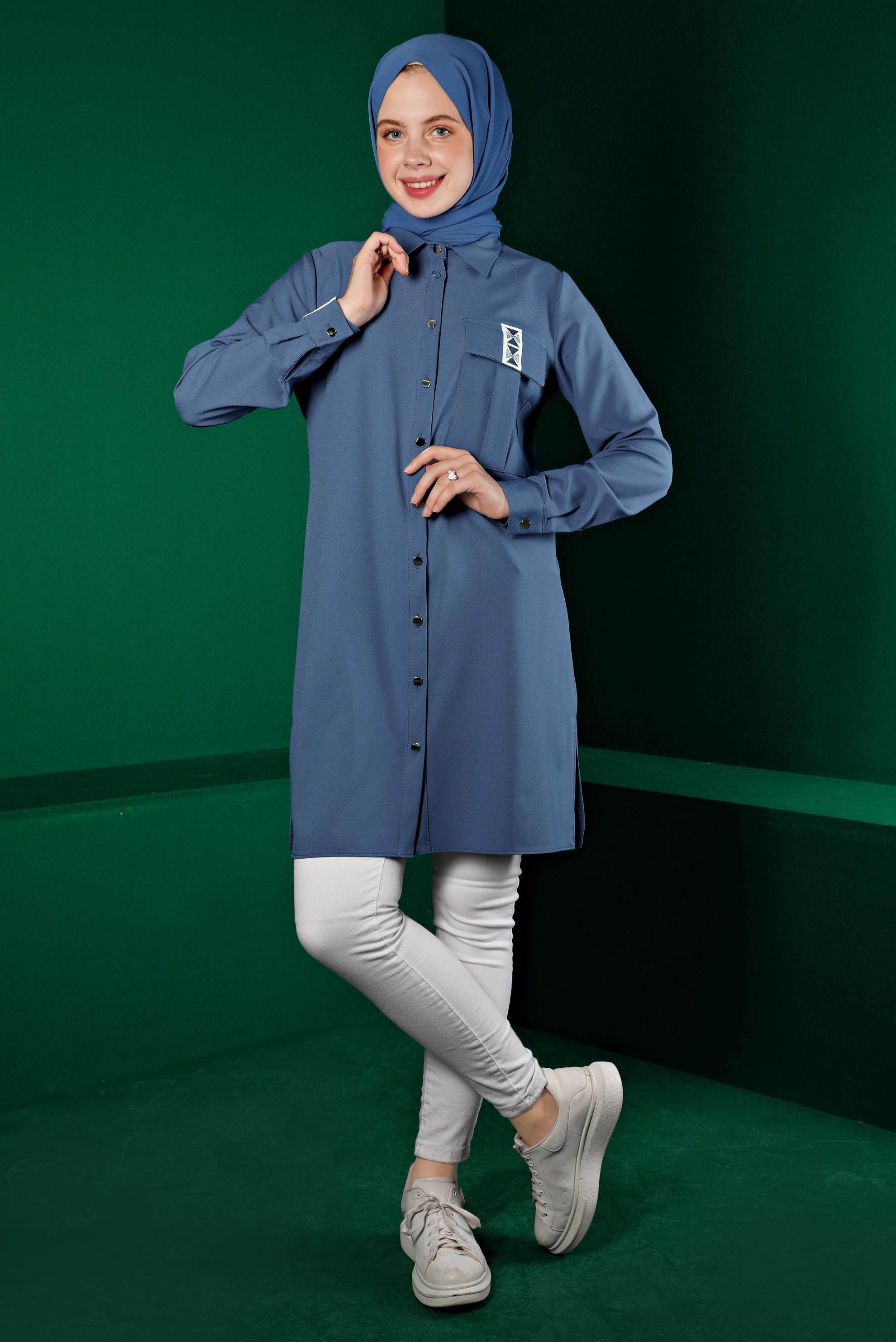 Tesettür giyim MAVİ NAKIŞ DETAYLI DÜĞMELİ TUNİK 43286 