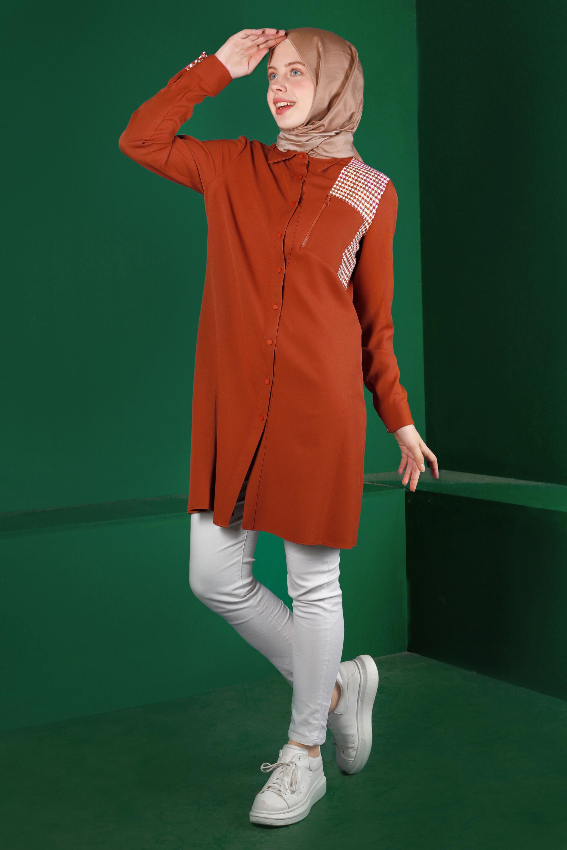 Tesettür giyim KAHVE KAZAYAĞI DESEN DETAYLI DÜĞMELİ TUNİK 43288 