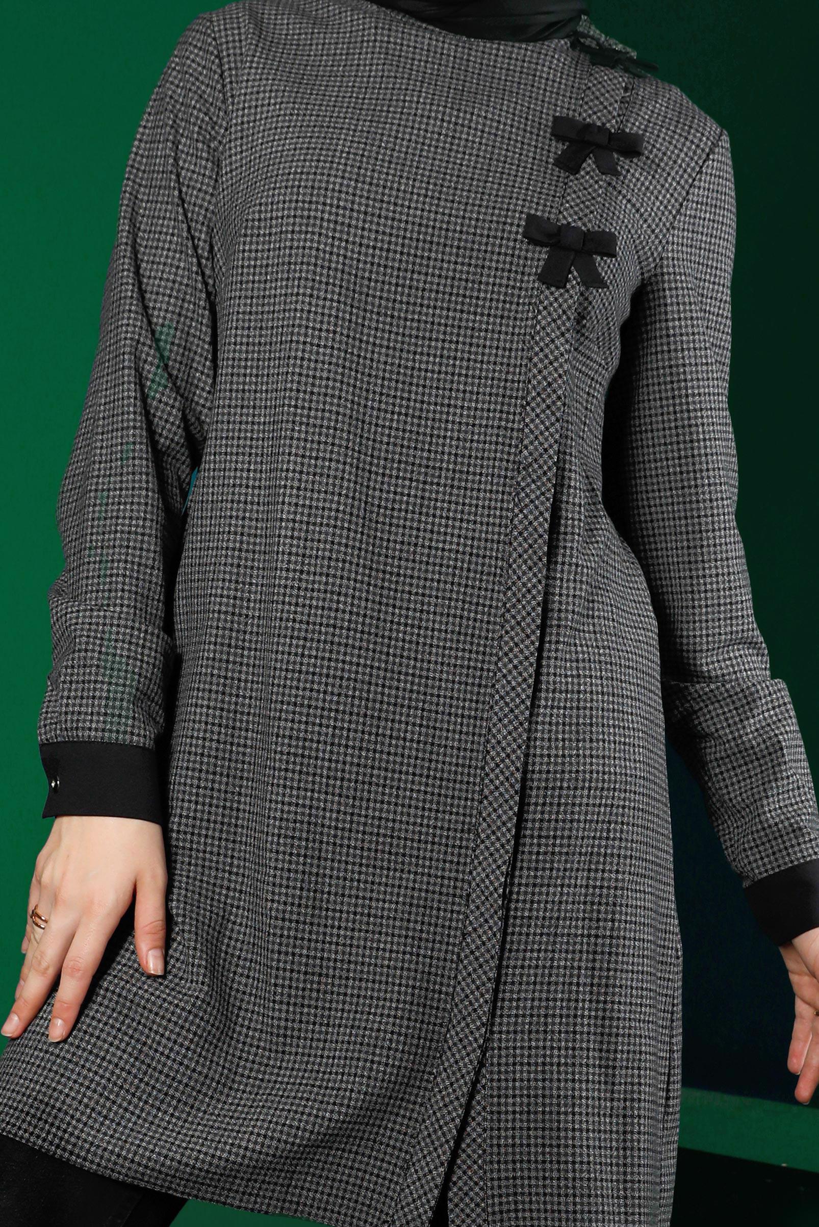 Tesettür giyim SİYAH EKOSE DESEN FİYONK DETAYLI TUNİK 43298 