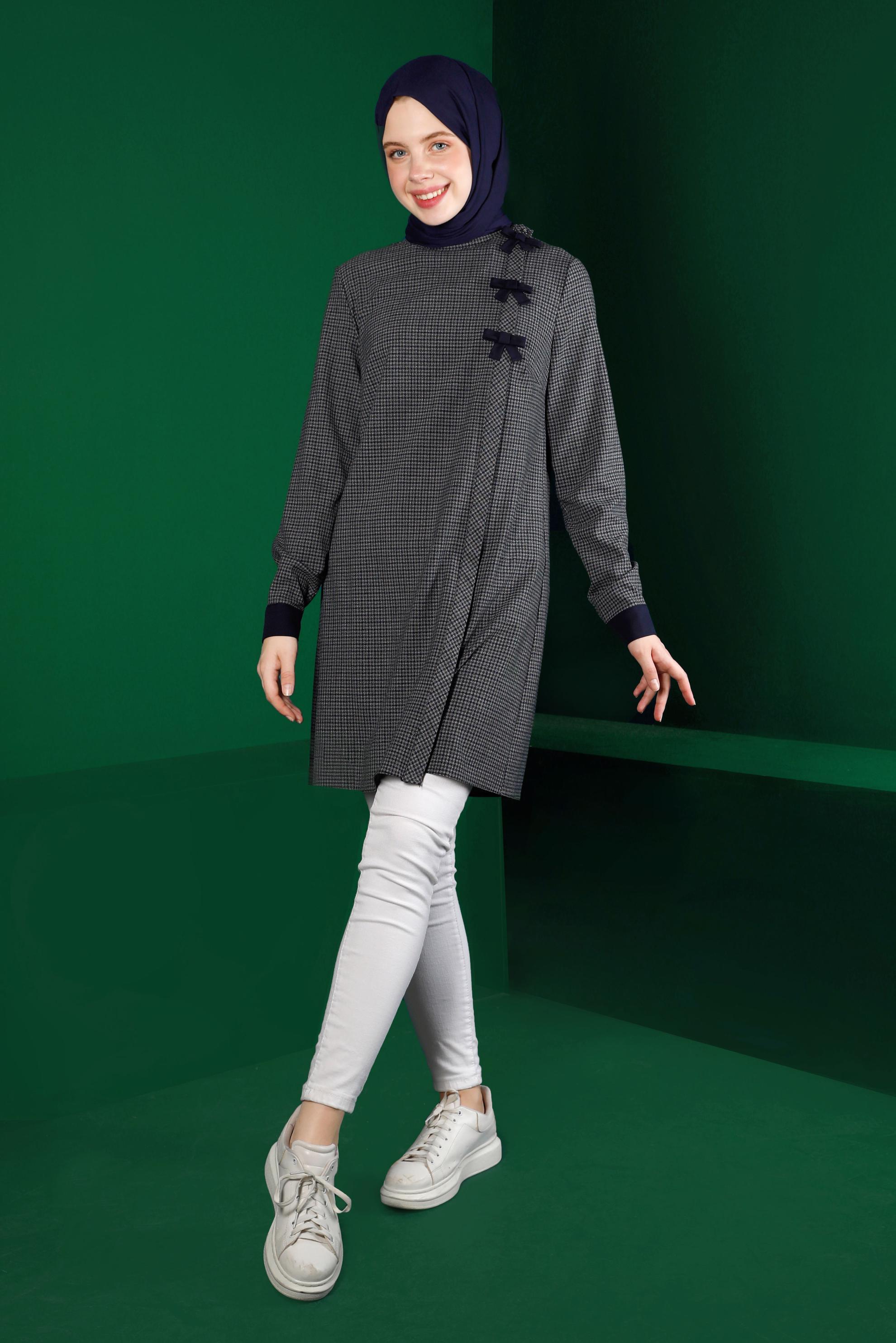 Tesettür giyim LACİVERT EKOSE DESEN FİYONK DETAYLI TUNİK 43298 