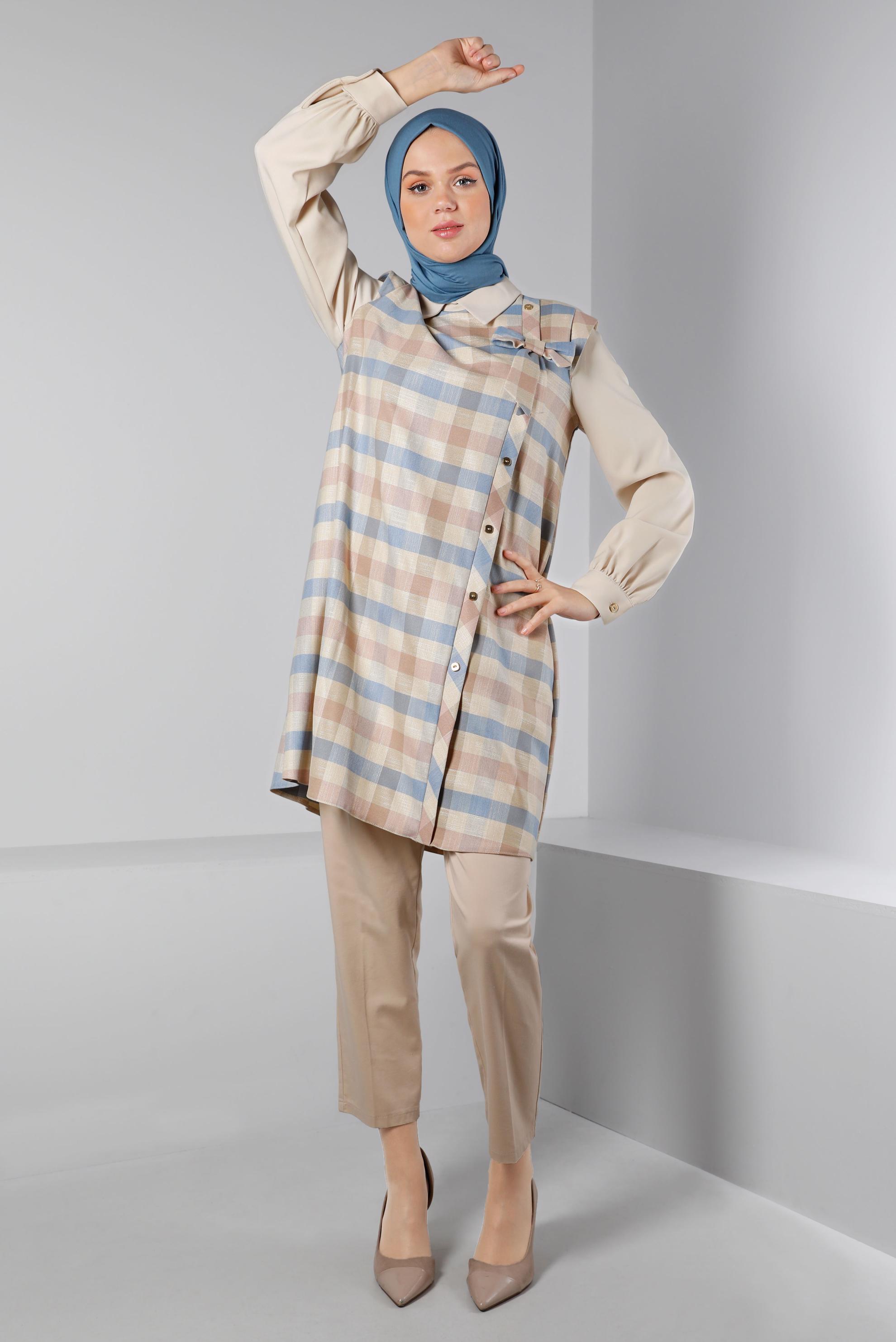 Tesettür giyim PUDRA FİYONK DETAYLI DÜĞMELİ TUNİK 43311