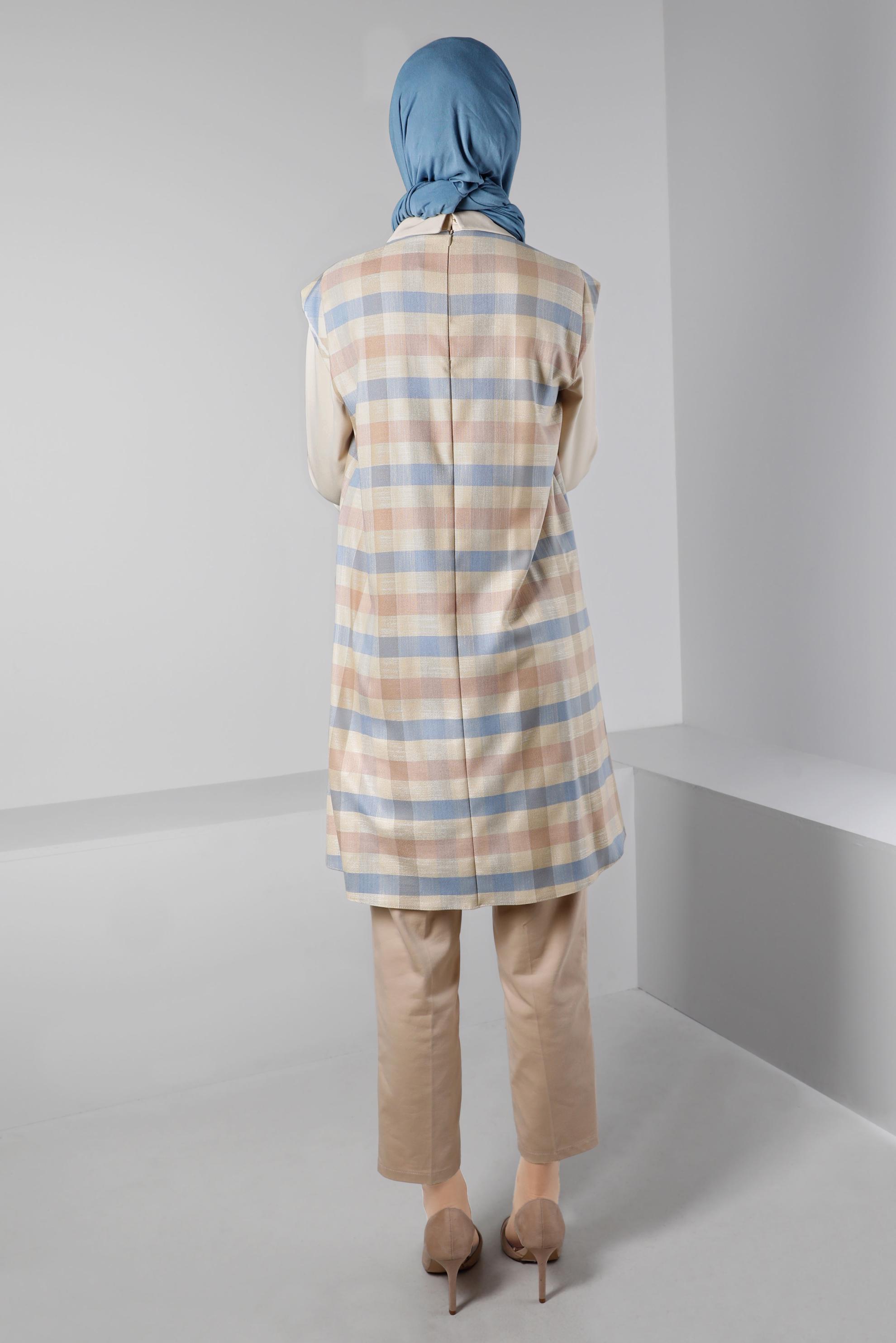 Tesettür giyim PUDRA FİYONK DETAYLI DÜĞMELİ TUNİK 43311