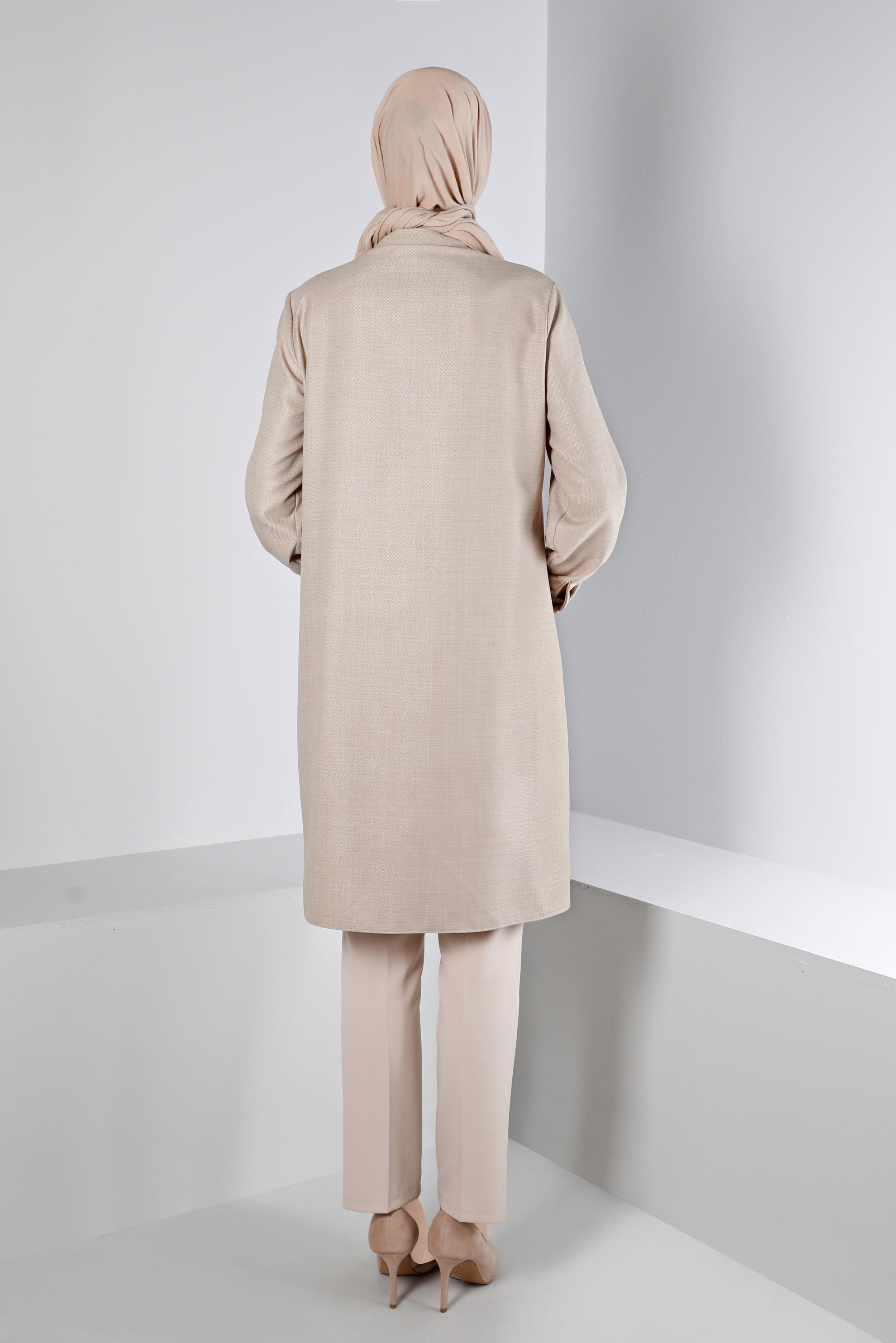 Tesettür giyim BEJ ZİNCİR DETAYLI DÜĞMELİ TUNİK 43314