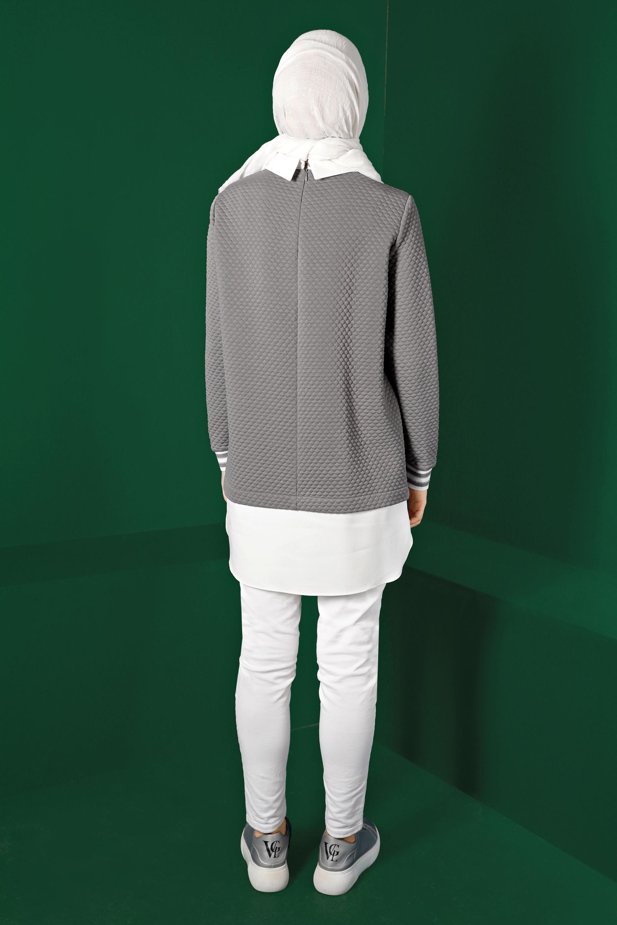 Tesettür giyim GRİ KAPİTONE DESENLİ CEPLİ TUNİK 43356