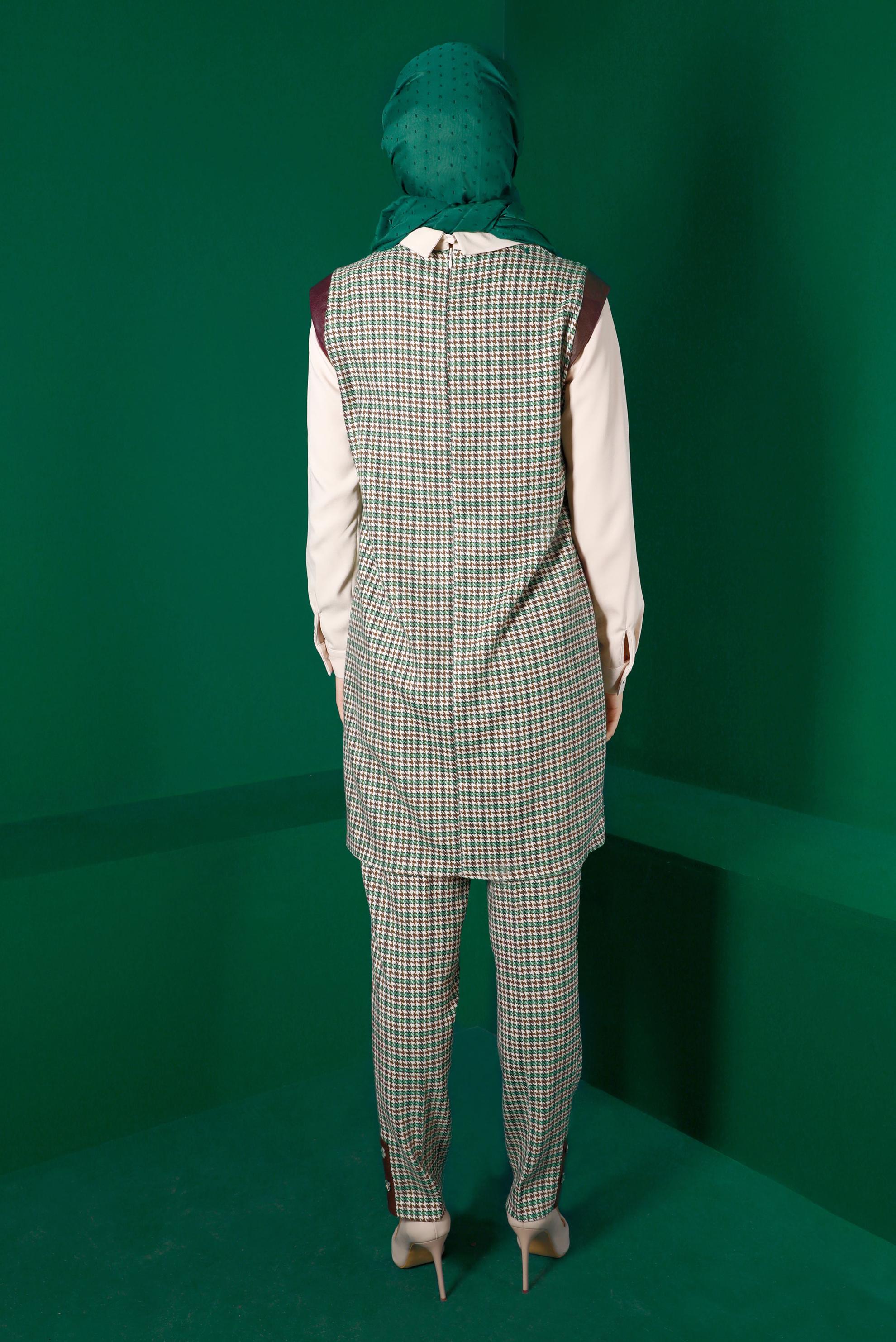 Tesettür giyim YEŞİL KAZAYAĞI DESENLİ DÜĞMELİ TUNİK 43361