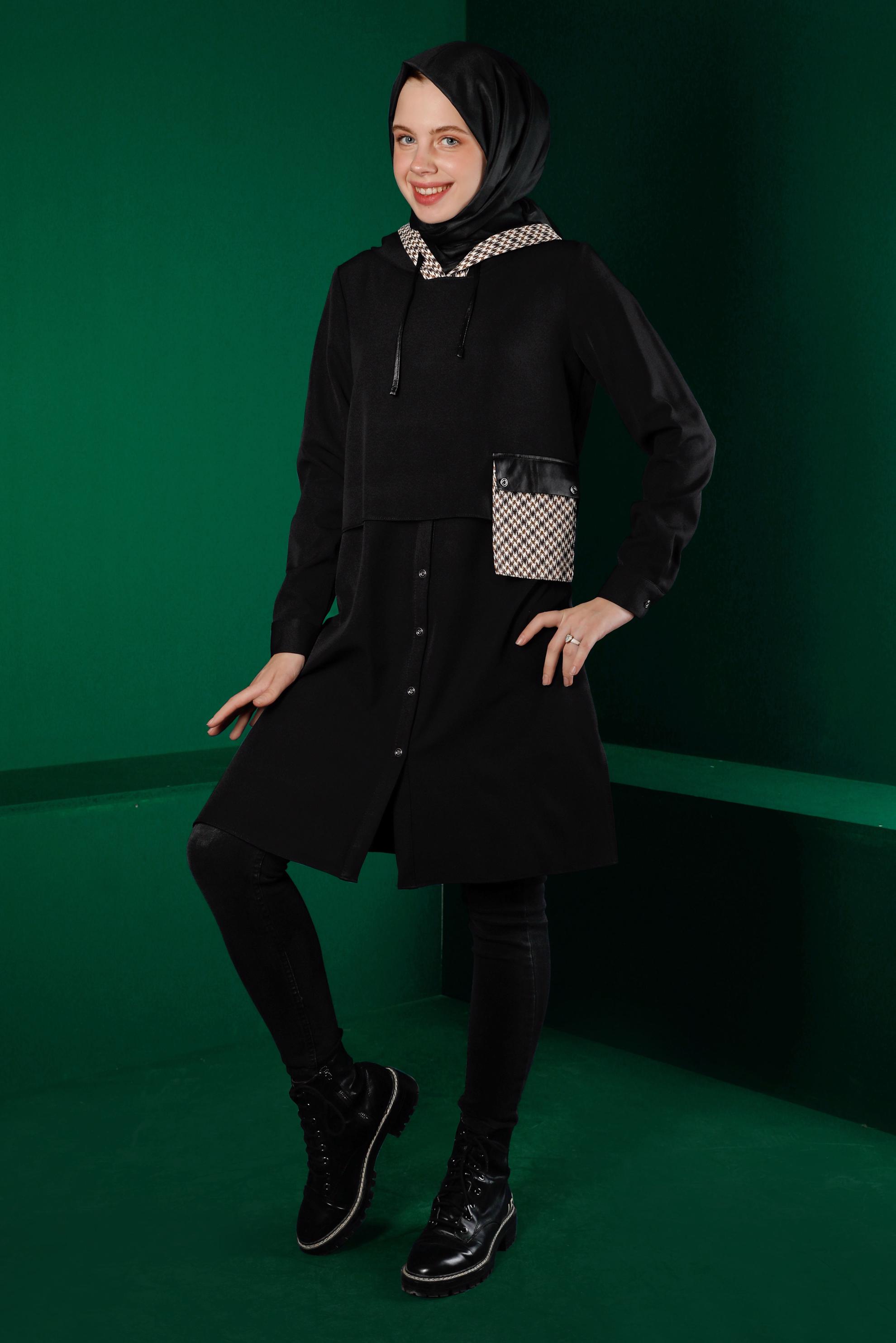 Tesettür giyim SİYAH KAZAYAĞI DESENLİ CEPLİ TUNİK 43375