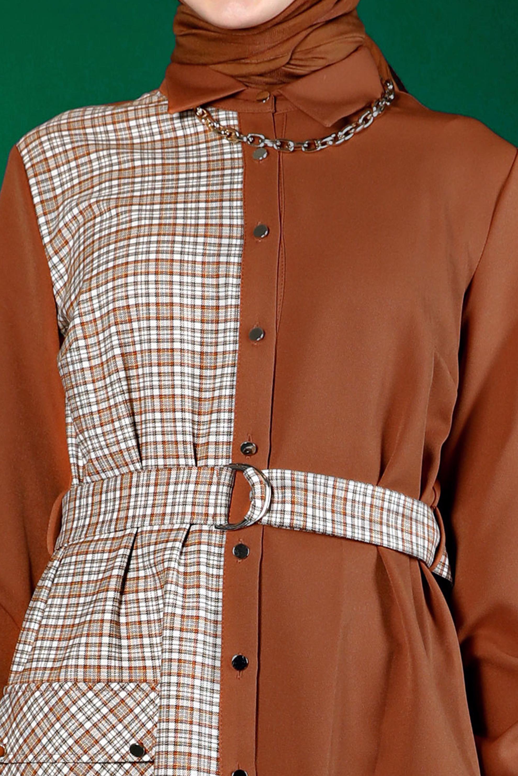 Tesettür giyim TABA EKOSE DESEN DETAYLI CEPLİ TUNİK 43377