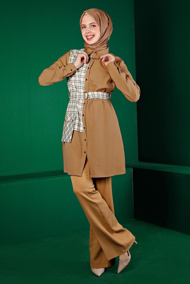 Tesettür giyim KAHVE EKOSE DESEN DETAYLI CEPLİ TUNİK 43377 - ALVİNA