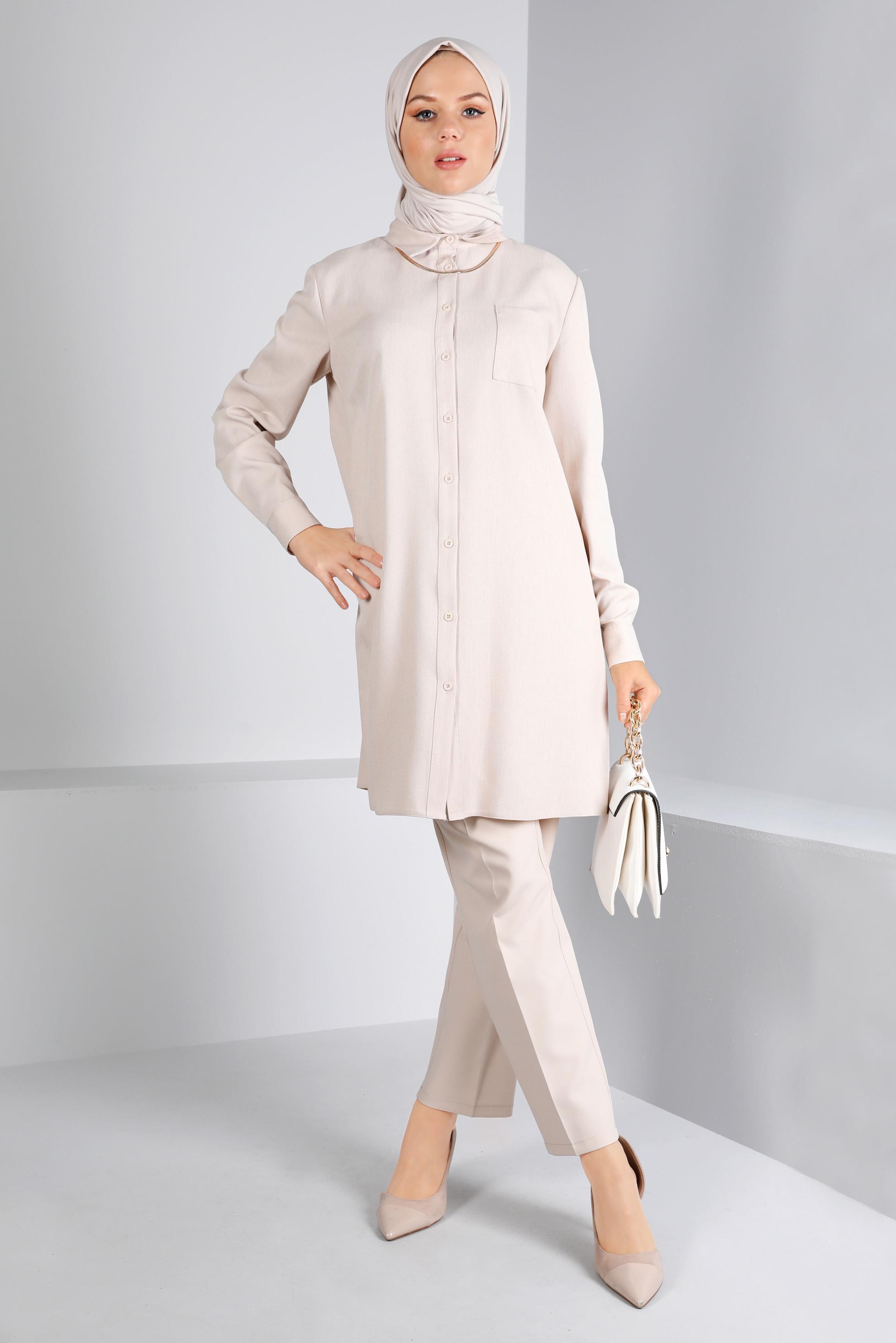 Tesettür giyim BEJ DÜĞMELİ CEPLİ TUNİK 43384 