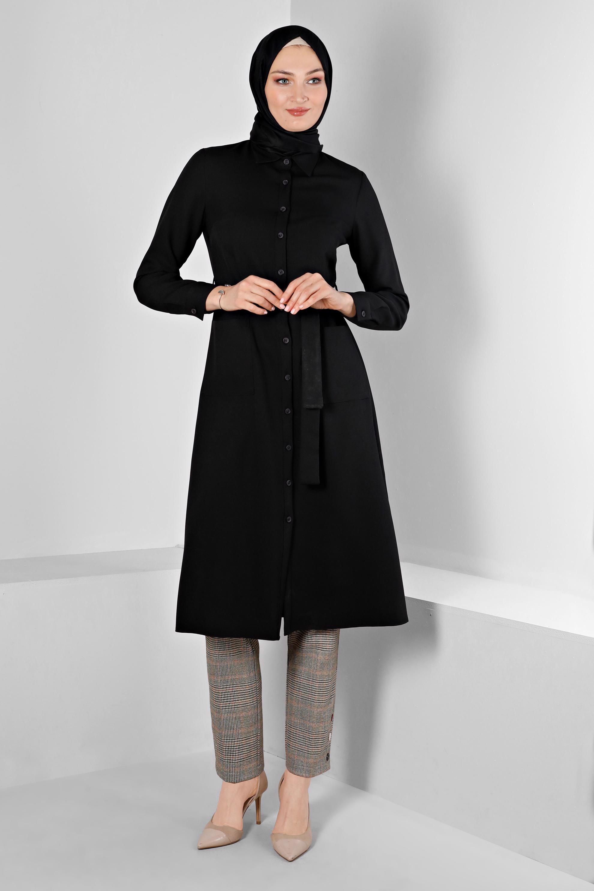 Tesettür giyim SİYAH DÜĞMELİ KUŞAKLI TUNİK 43385