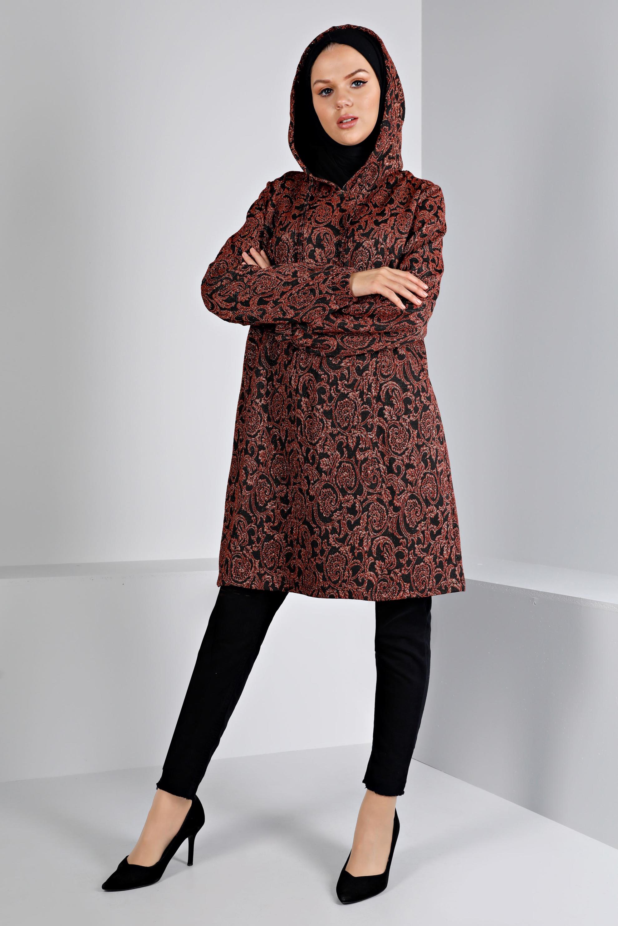 Tesettür giyim BORDO KAPÜŞONLU DESENLİ TRİKO TUNİK 43391