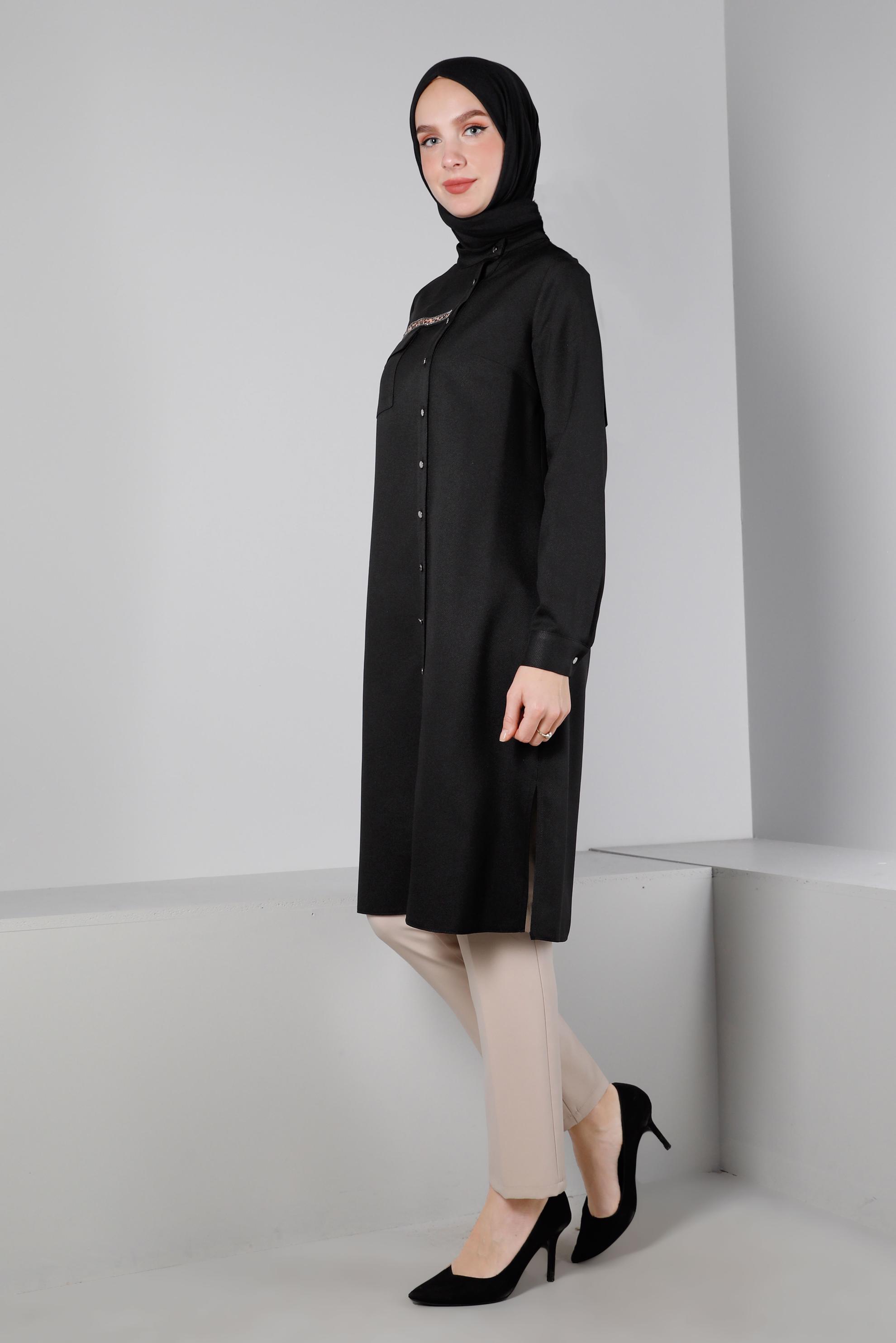 Tesettür giyim SİYAH LEOPAR DESEN DETAYLI DÜĞMELİ TUNİK 43393