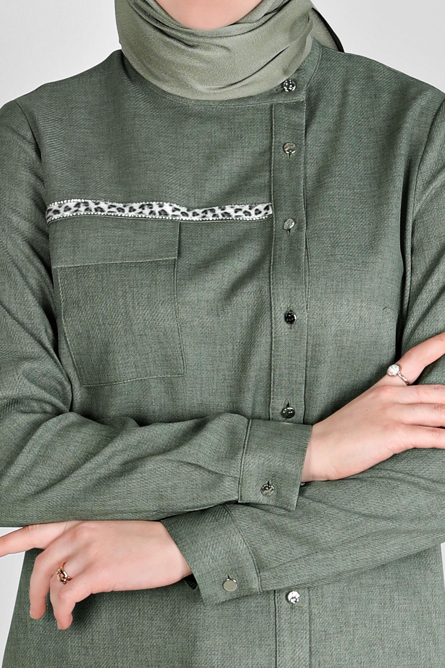 Tesettür giyim HAKİ LEOPAR DESEN DETAYLI DÜĞMELİ TUNİK 43393