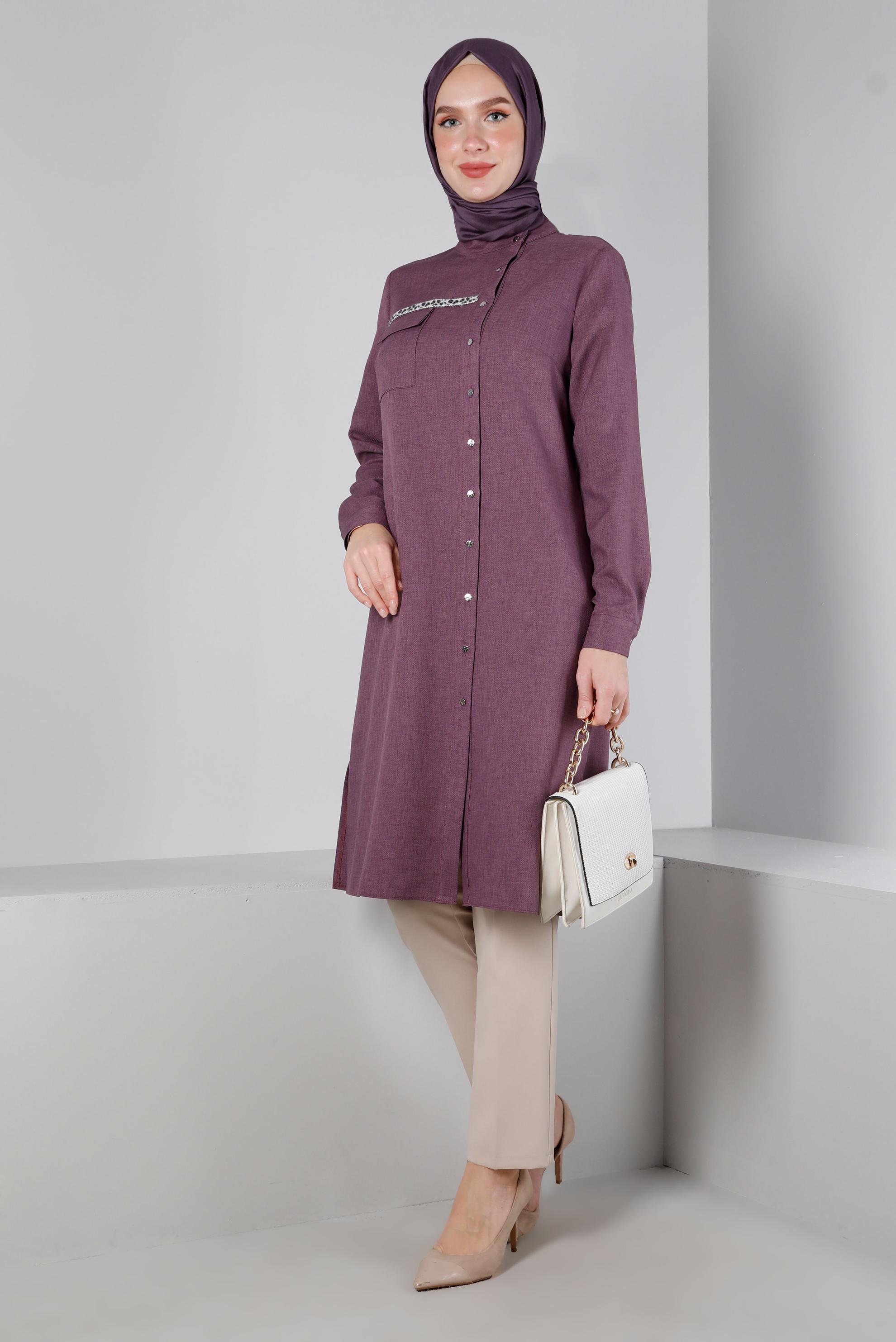 Tesettür giyim MOR LEOPAR DESEN DETAYLI DÜĞMELİ TUNİK 43393