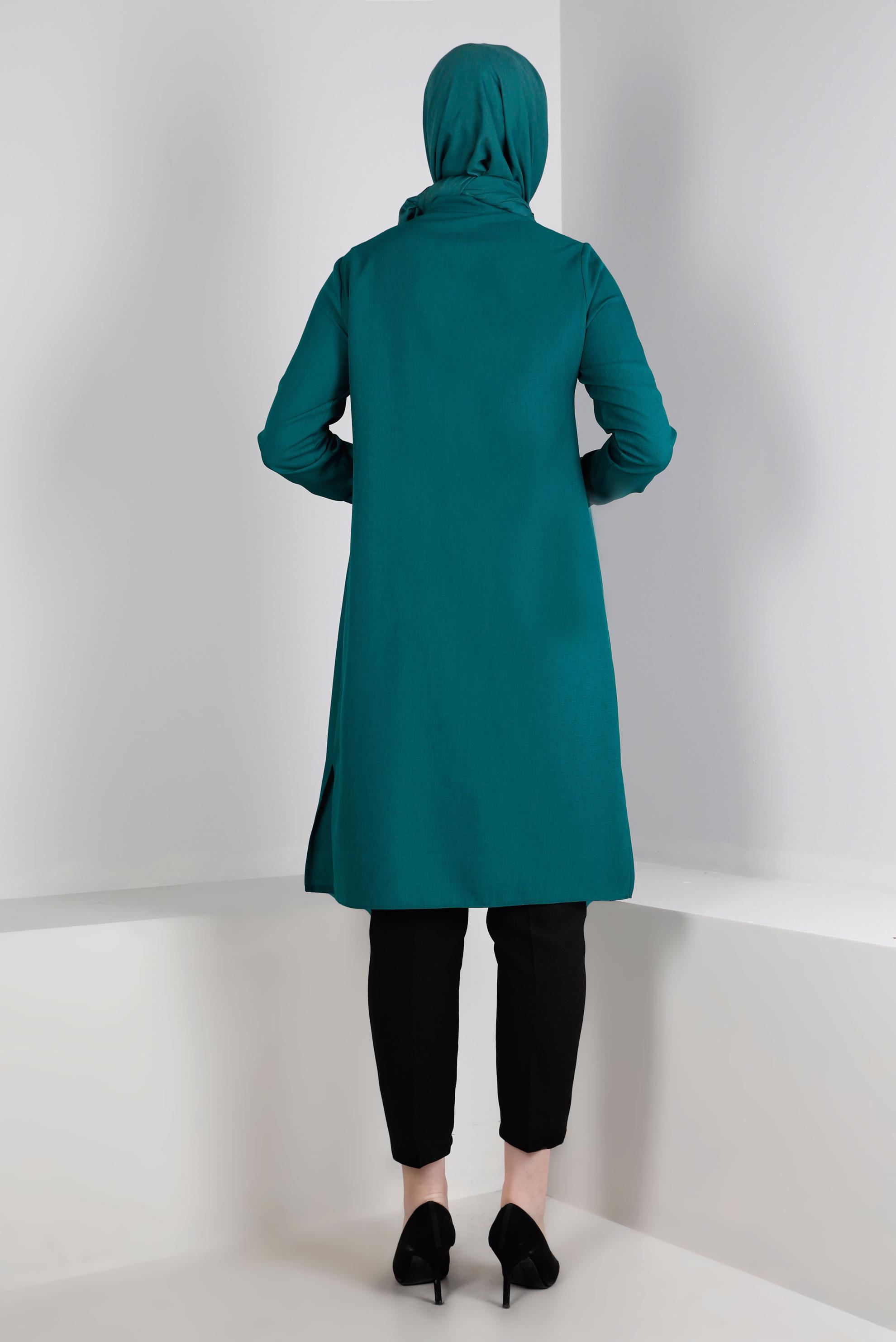 Tesettür giyim YEŞİL LEOPAR DESEN DETAYLI DÜĞMELİ TUNİK 43393