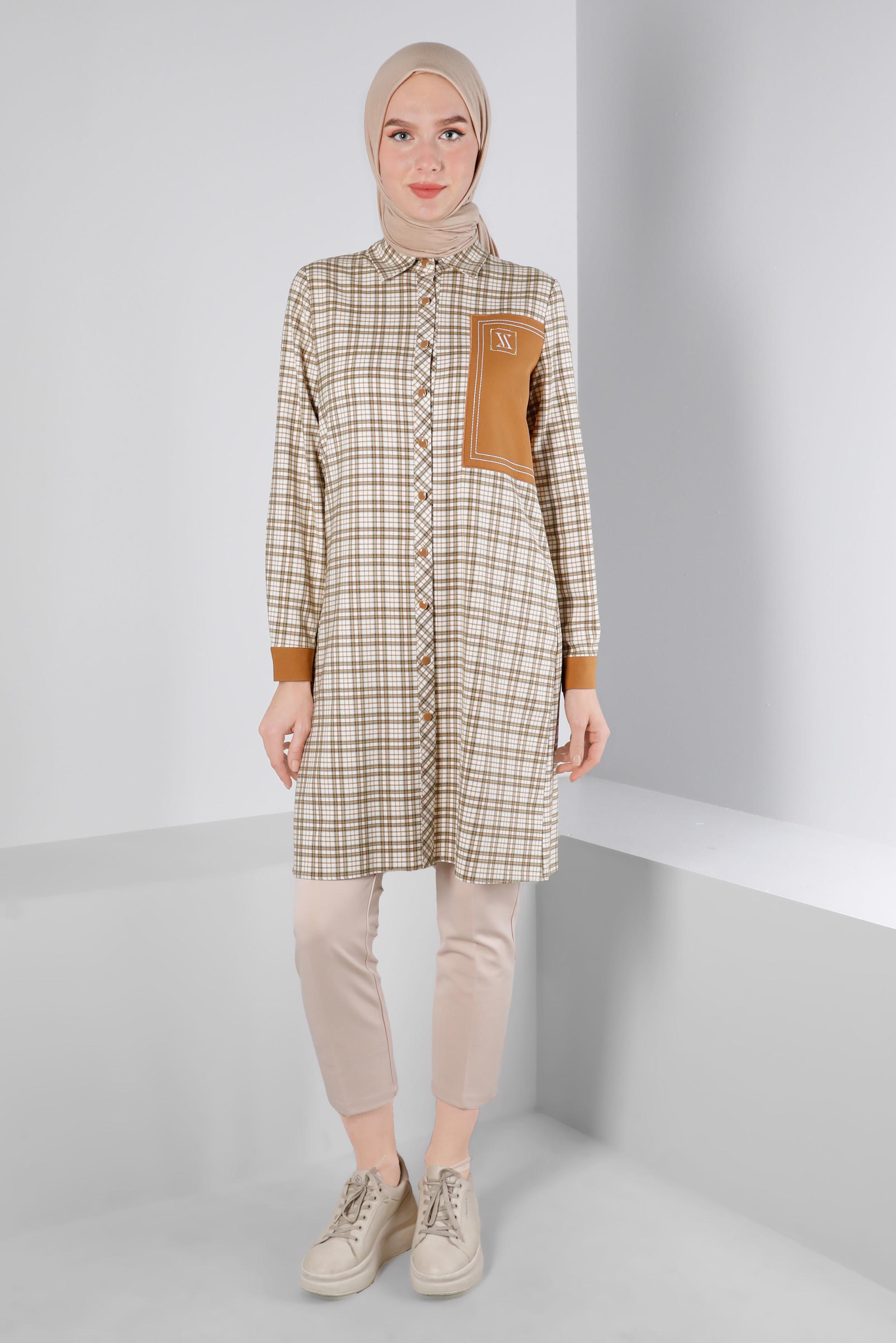 Tesettür giyim TURUNCU YAMA DETAYLI KARELİ TUNİK 43397