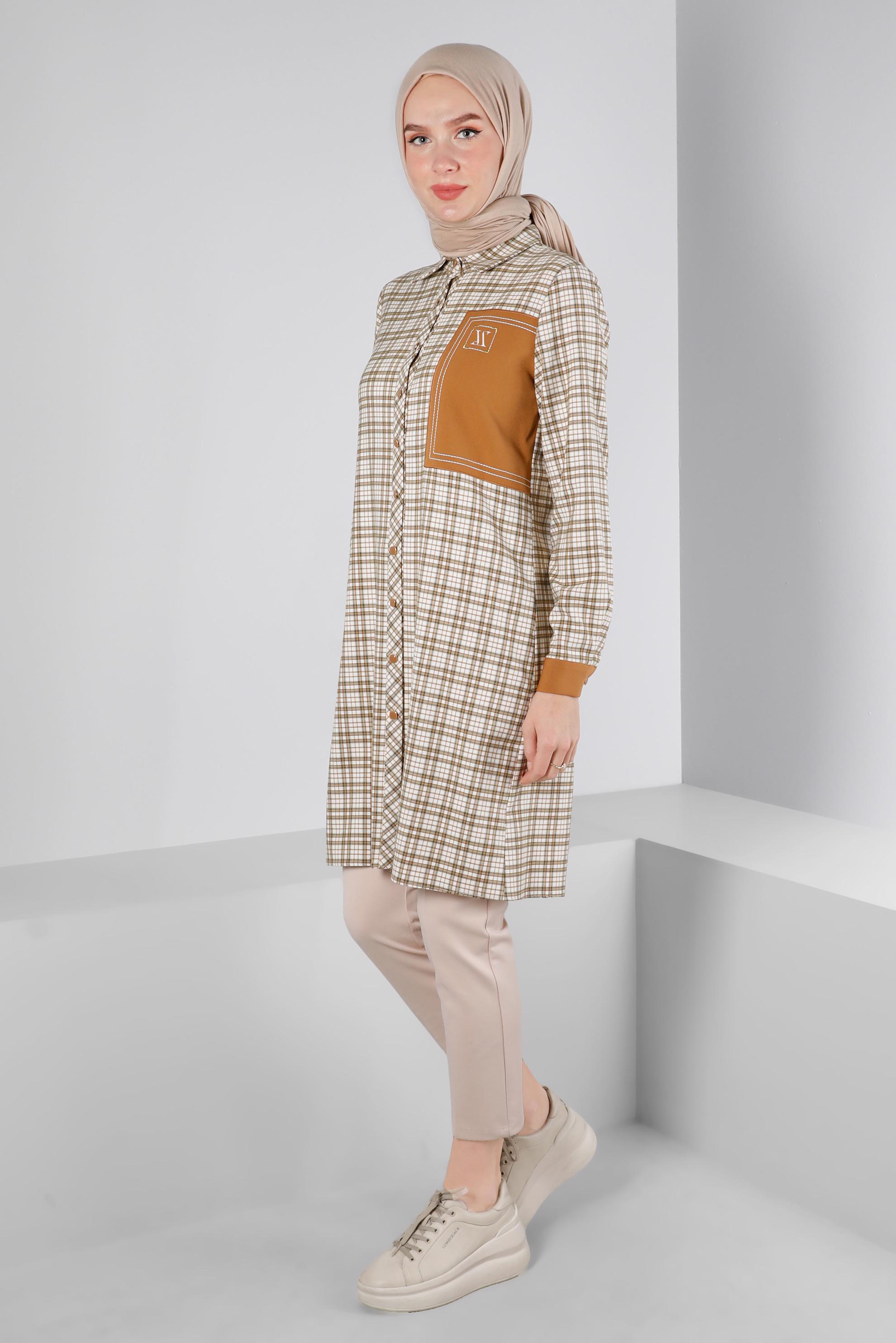 Tesettür giyim TURUNCU YAMA DETAYLI KARELİ TUNİK 43397