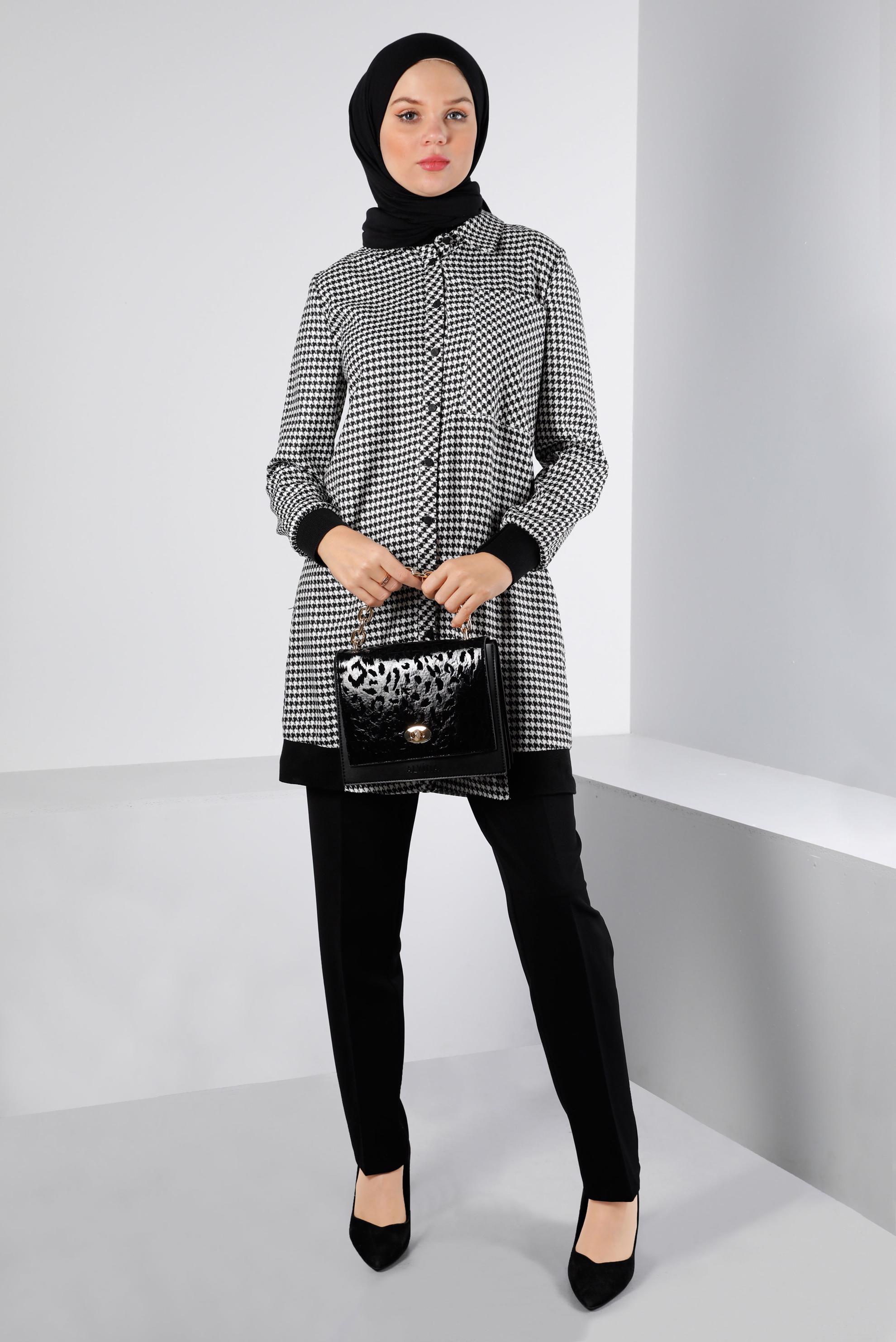 Tesettür giyim SİYAH RİBANALI KAZAYAĞI DESENLİ TUNİK 43399 