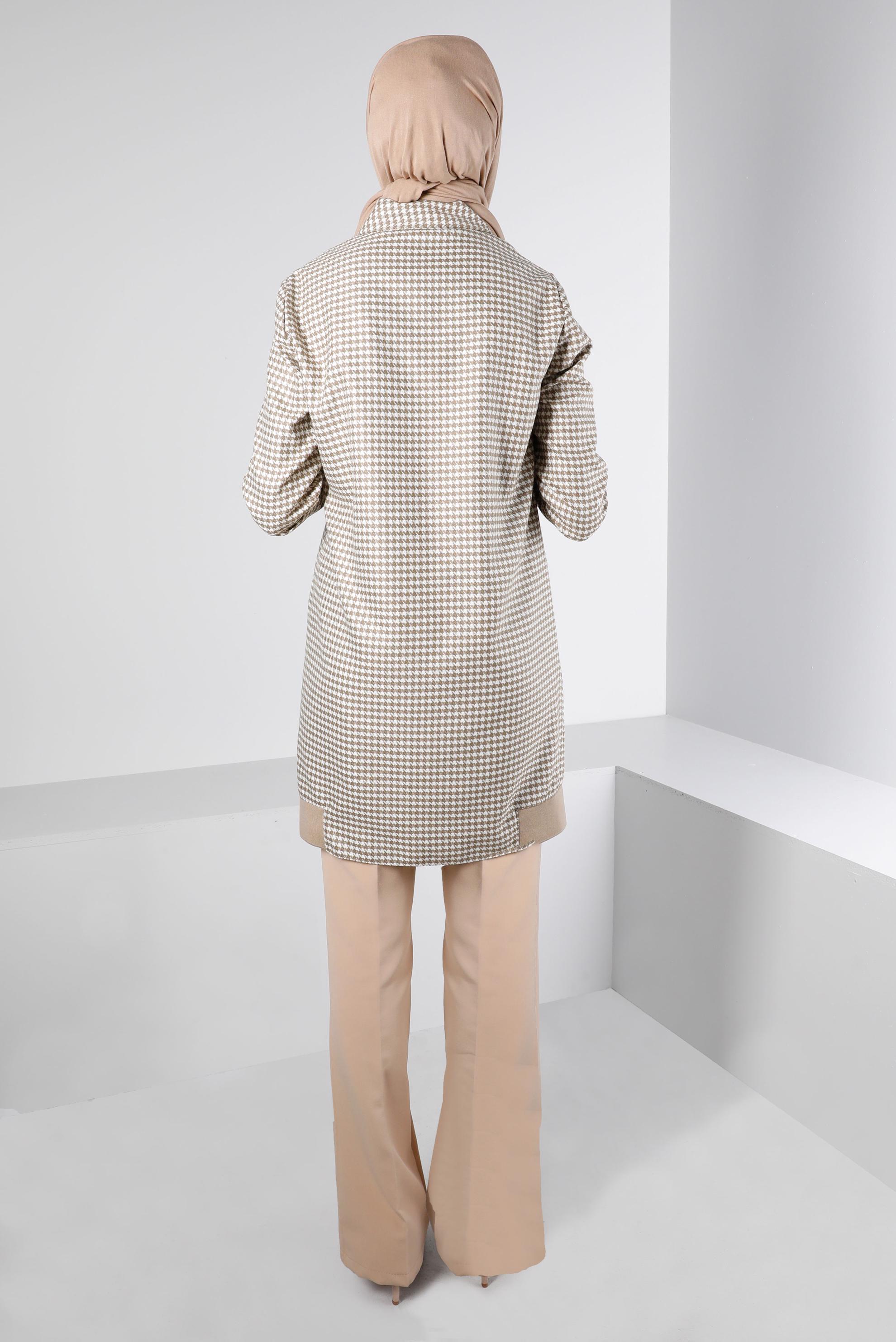 Tesettür giyim BEJ RİBANALI KAZAYAĞI DESENLİ TUNİK 43399 