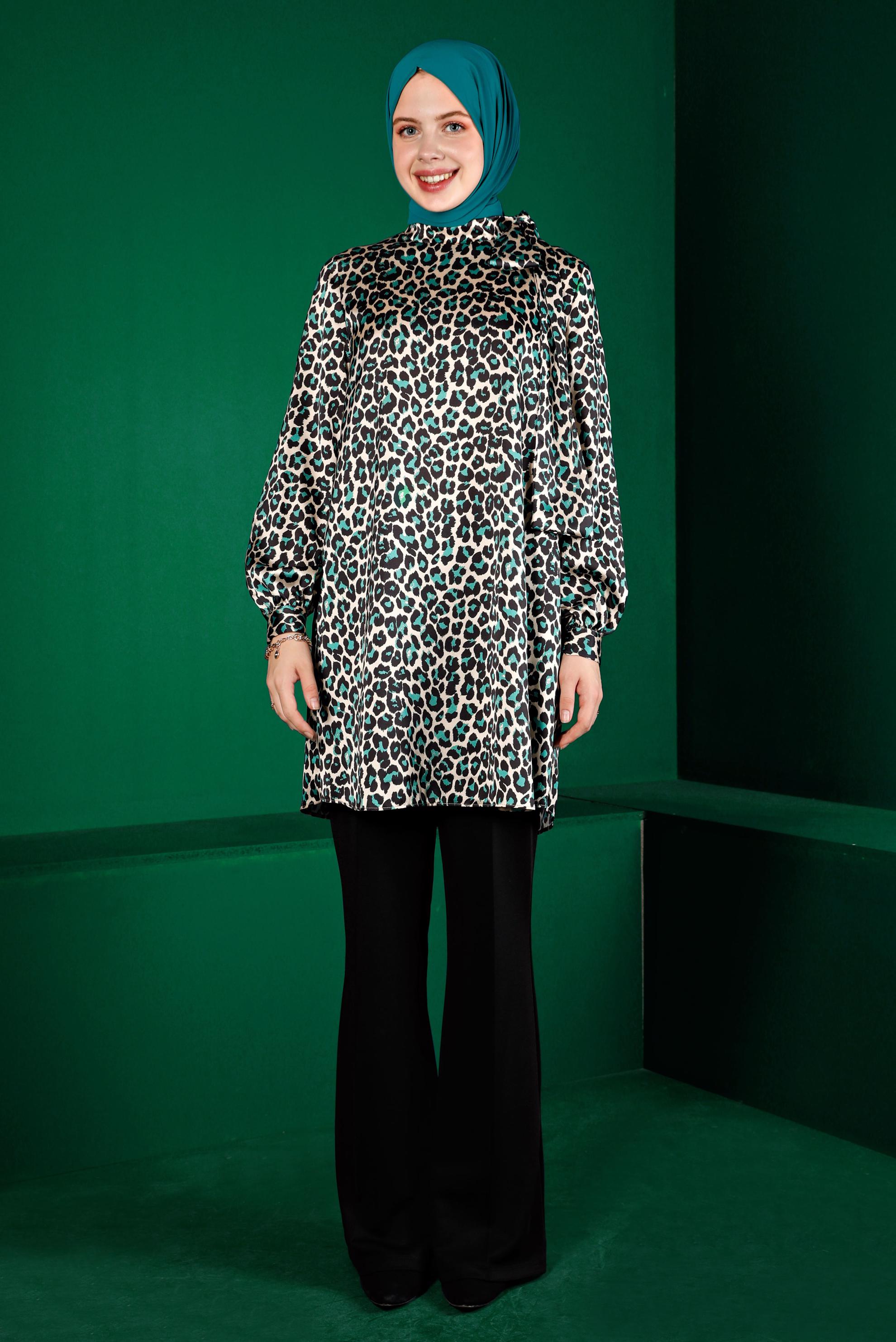 Tesettür giyim YEŞİL LEOPAR DESENLİ SATEN TUNİK 43409 