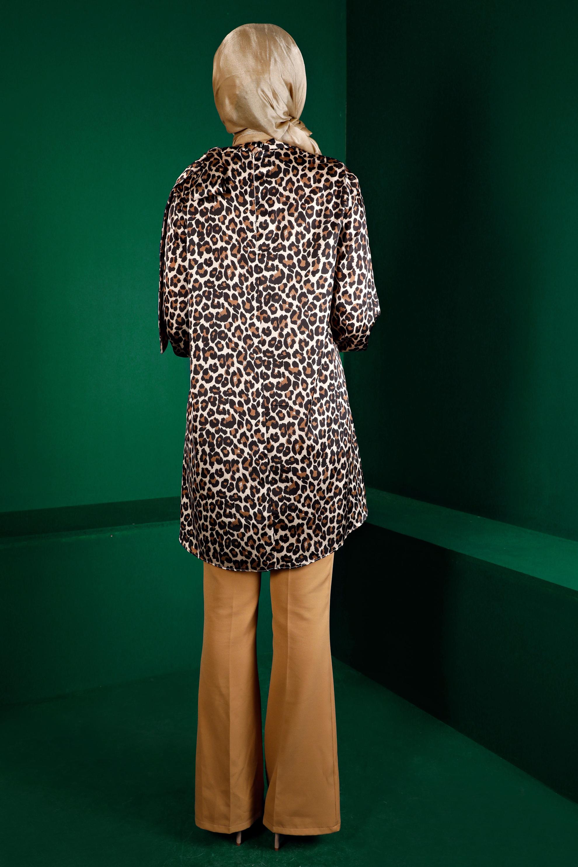 Tesettür giyim BEJ LEOPAR DESENLİ SATEN TUNİK 43409 