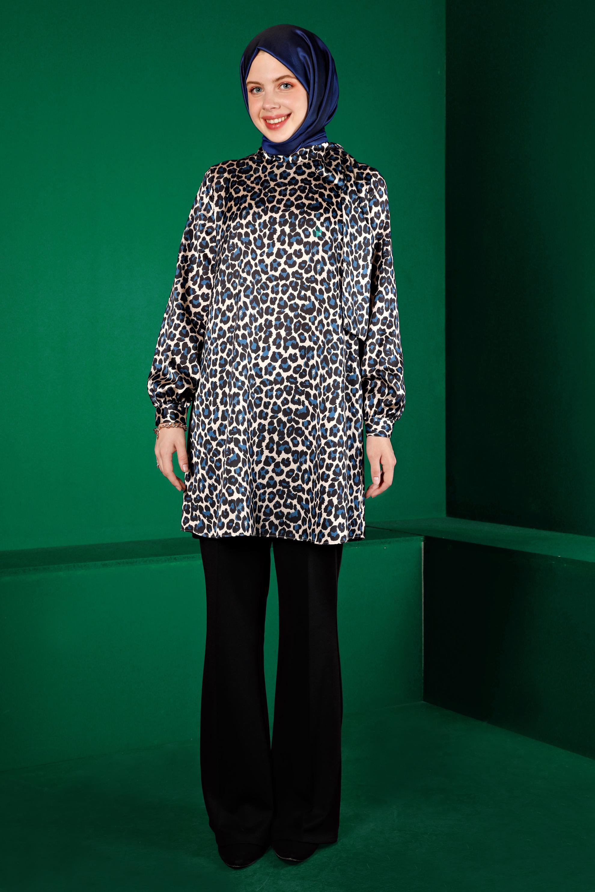 Tesettür giyim LACİVERT LEOPAR DESENLİ SATEN TUNİK 43409 