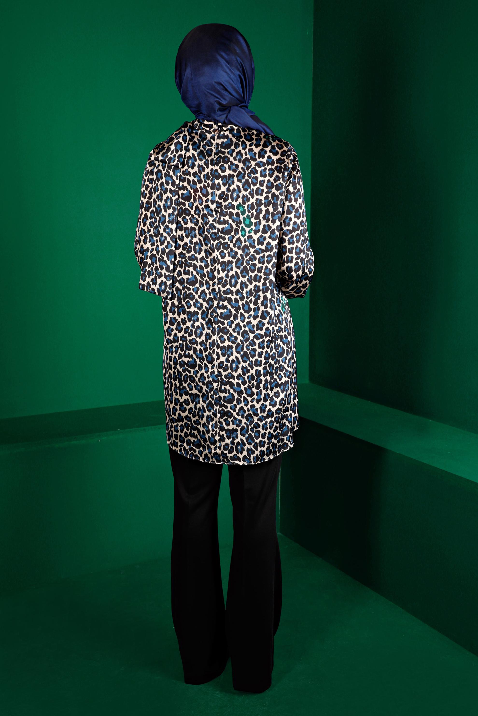 Tesettür giyim LACİVERT LEOPAR DESENLİ SATEN TUNİK 43409 