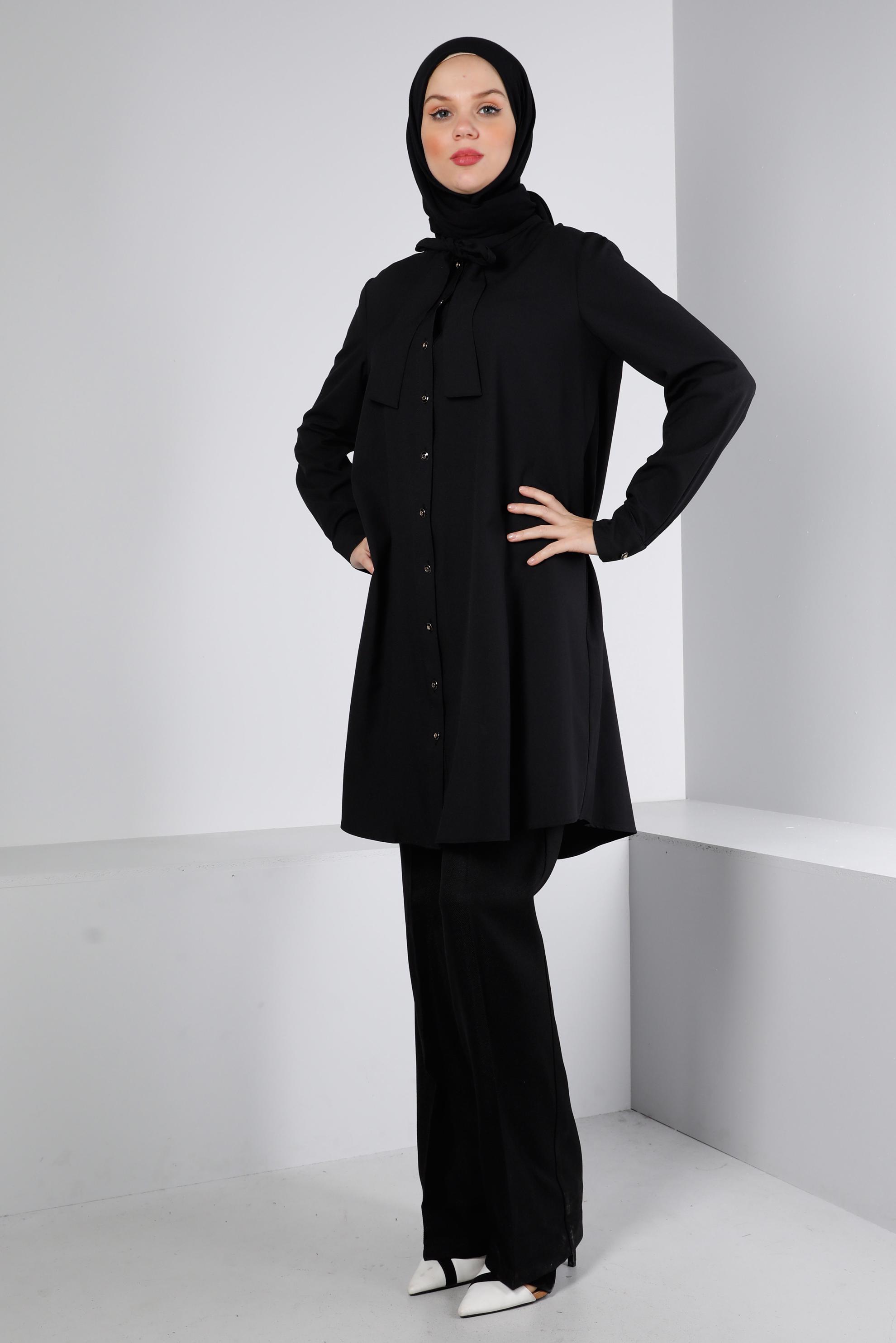 Tesettür giyim SİYAH YAKASI BAĞLAMA DETAYLI TUNİK 43419