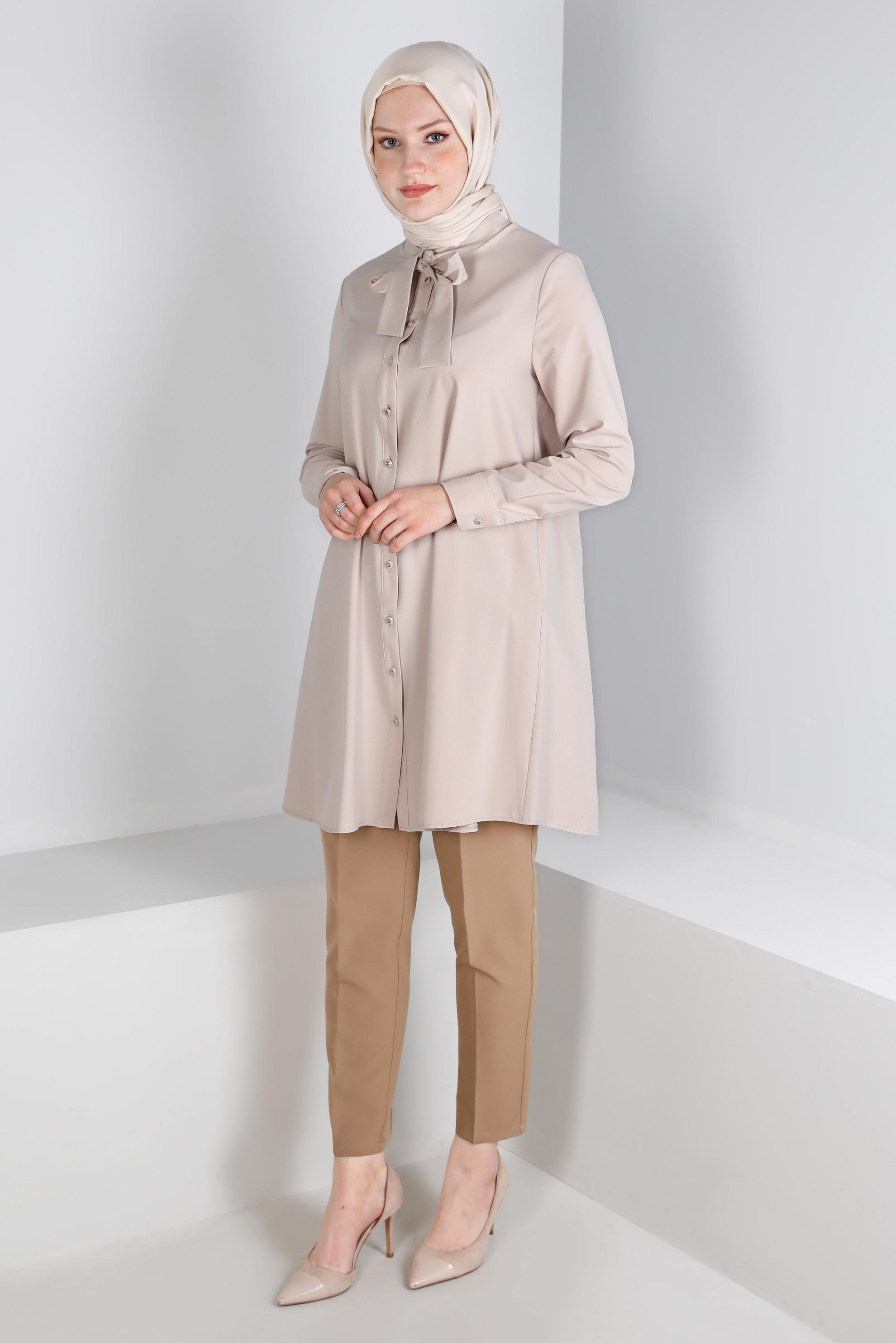 Tesettür giyim EKRU YAKASI BAĞLAMA DETAYLI TUNİK 43419