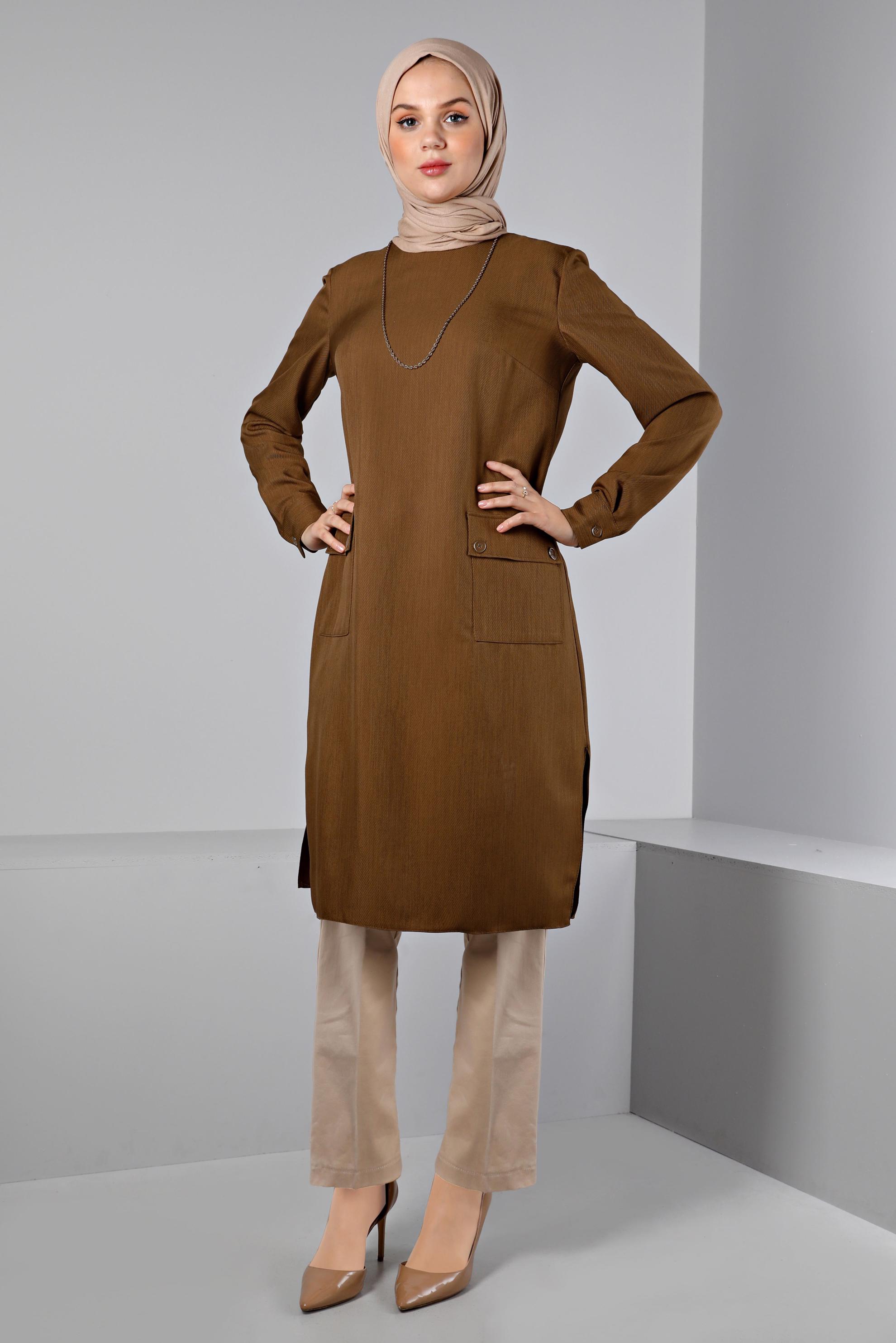 Tesettür giyim KAHVE CEPLİ YANLARI YIRTMAÇLI TUNİK 43424