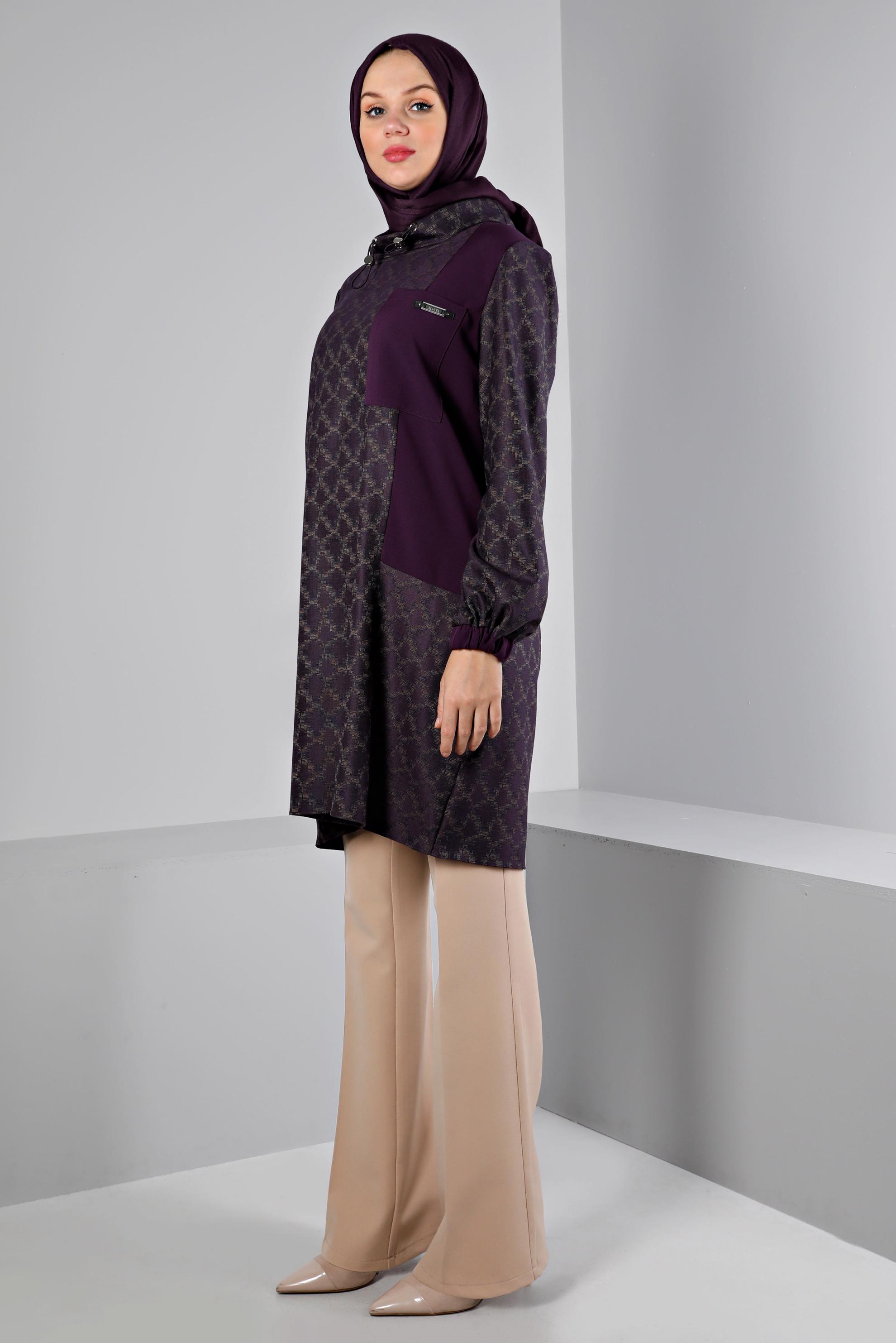 Tesettür giyim MÜRDÜM KENDİNDEN DESENLİ CEPLİ TUNİK 43426 