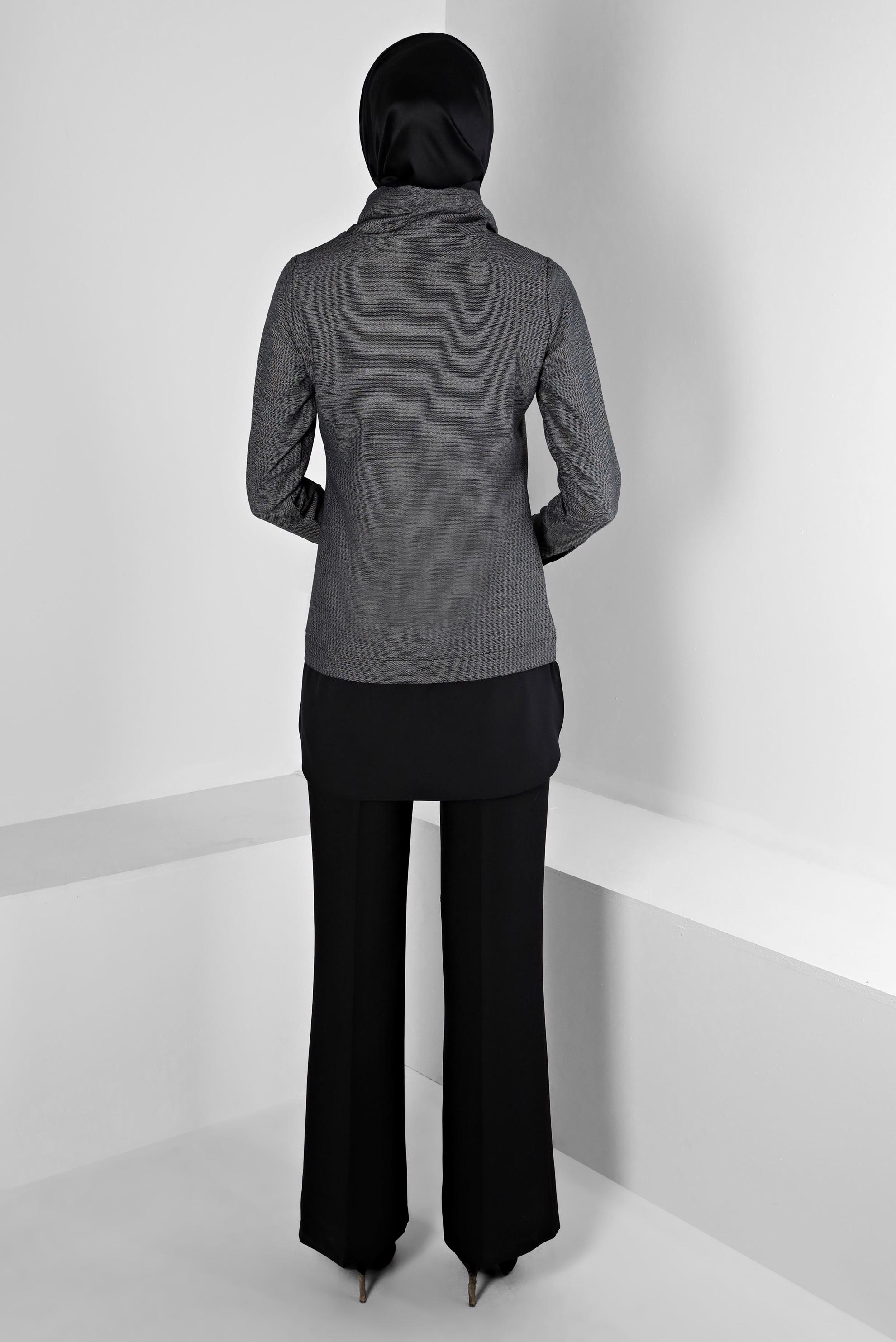 Tesettür giyim SİYAH YAKASI BAĞCIKLI DÜĞMELİ TUNİK 43427 