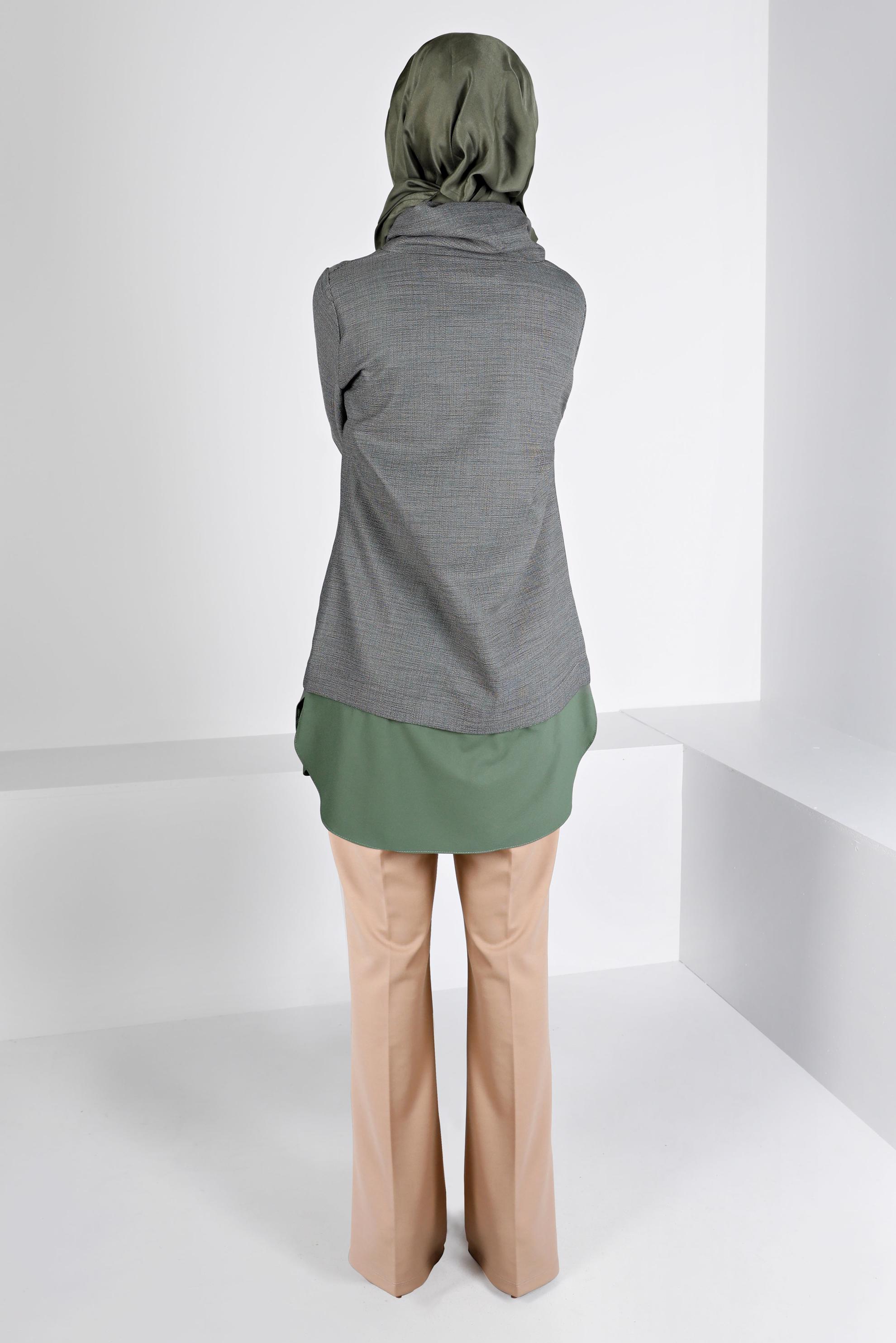 Tesettür giyim HAKİ YAKASI BAĞCIKLI DÜĞMELİ TUNİK 43427 