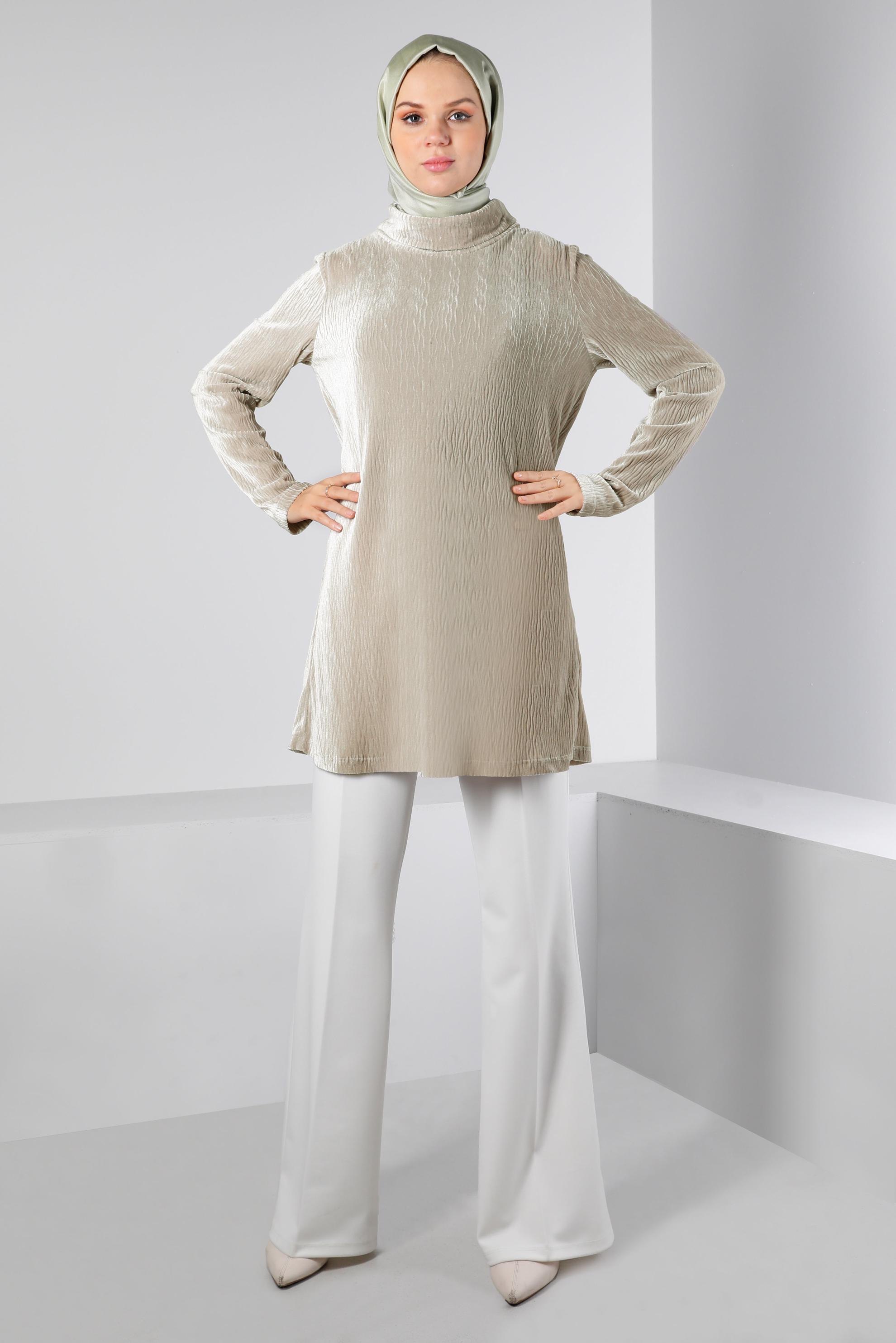 Tesettür giyim BEJ BURUŞUK GÖRÜNÜMLÜ KADİFE TUNİK 43442 