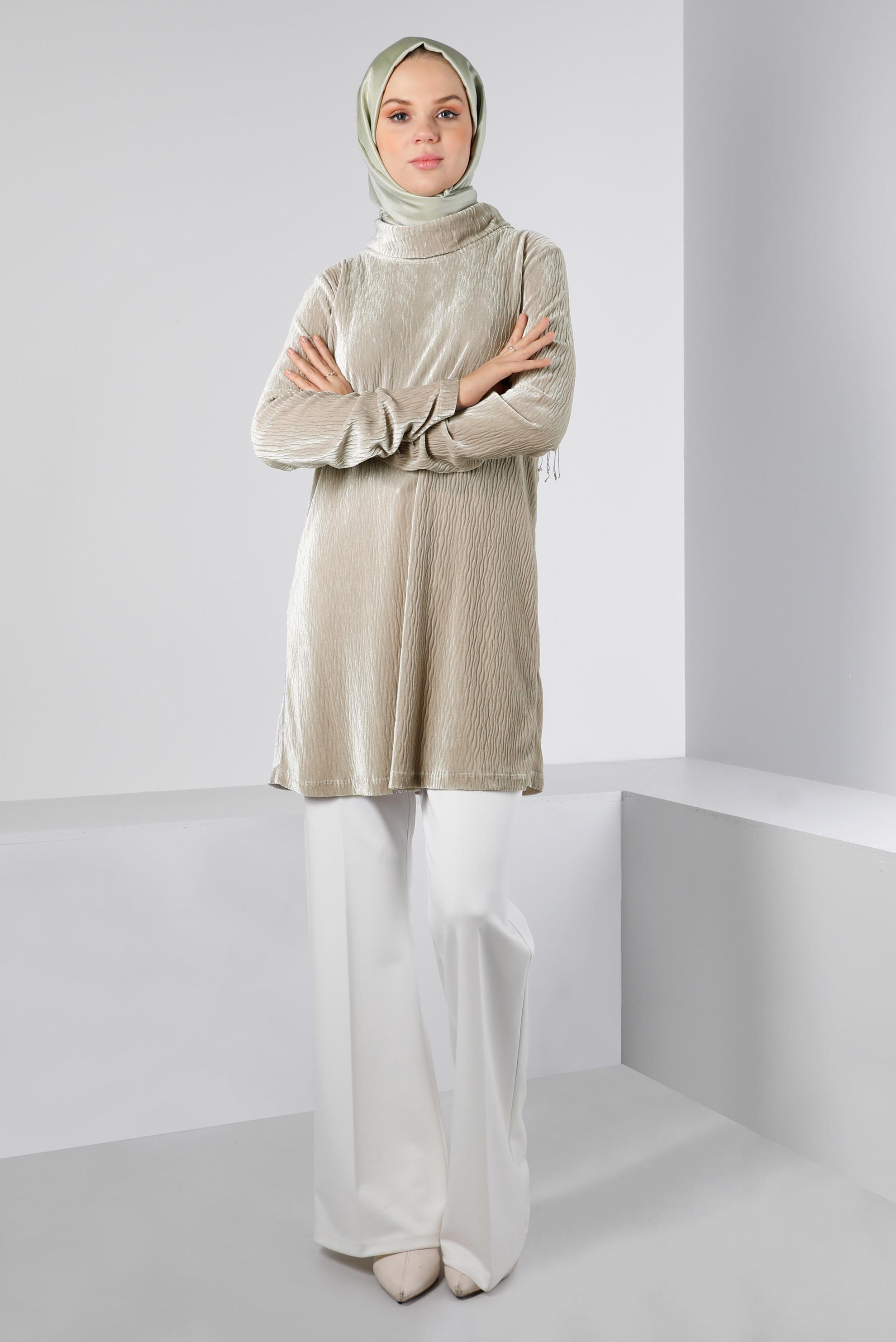 Tesettür giyim BEJ BURUŞUK GÖRÜNÜMLÜ KADİFE TUNİK 43442 