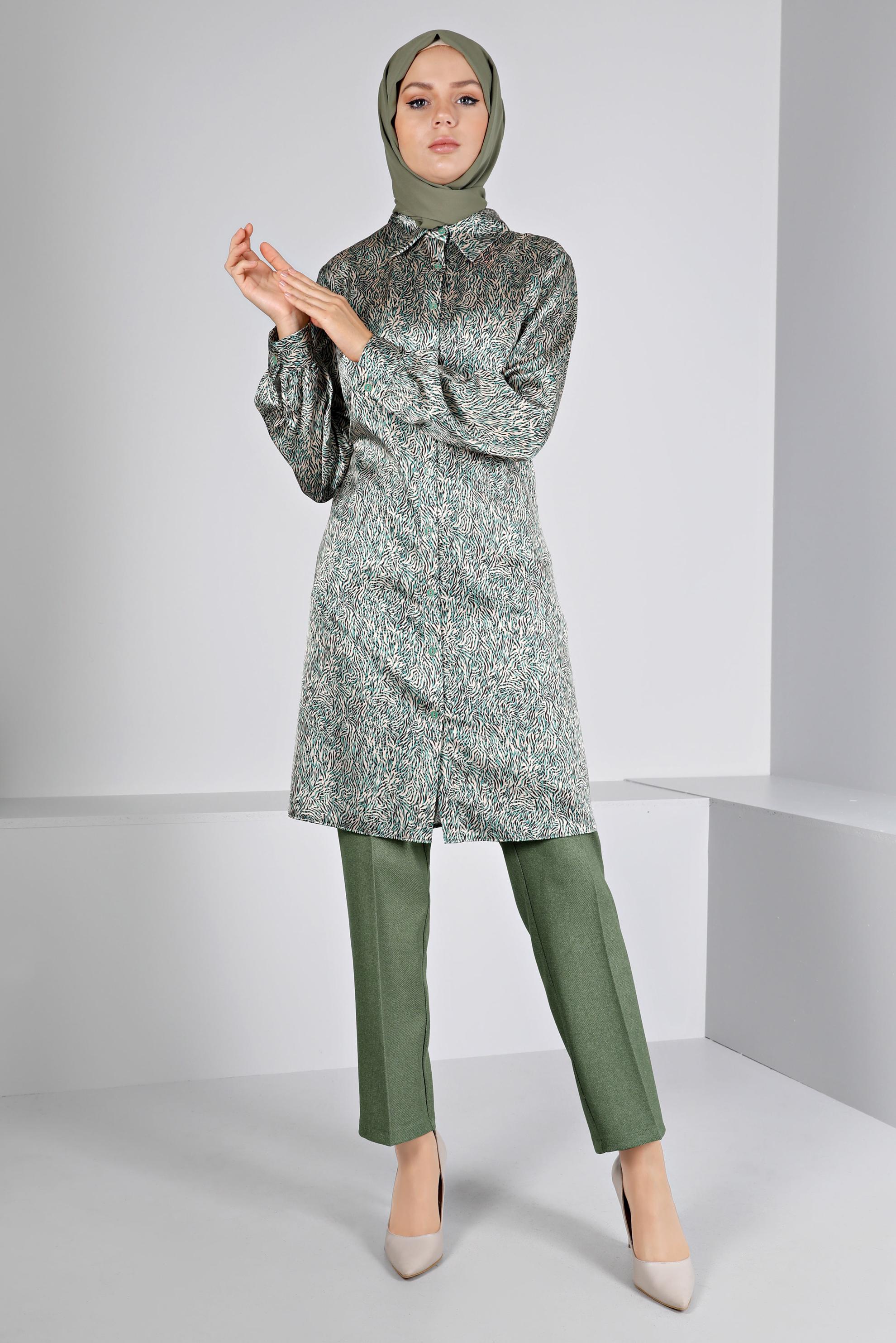 Tesettür giyim YEŞİL DESENLİ SATEN TUNİK 43449 