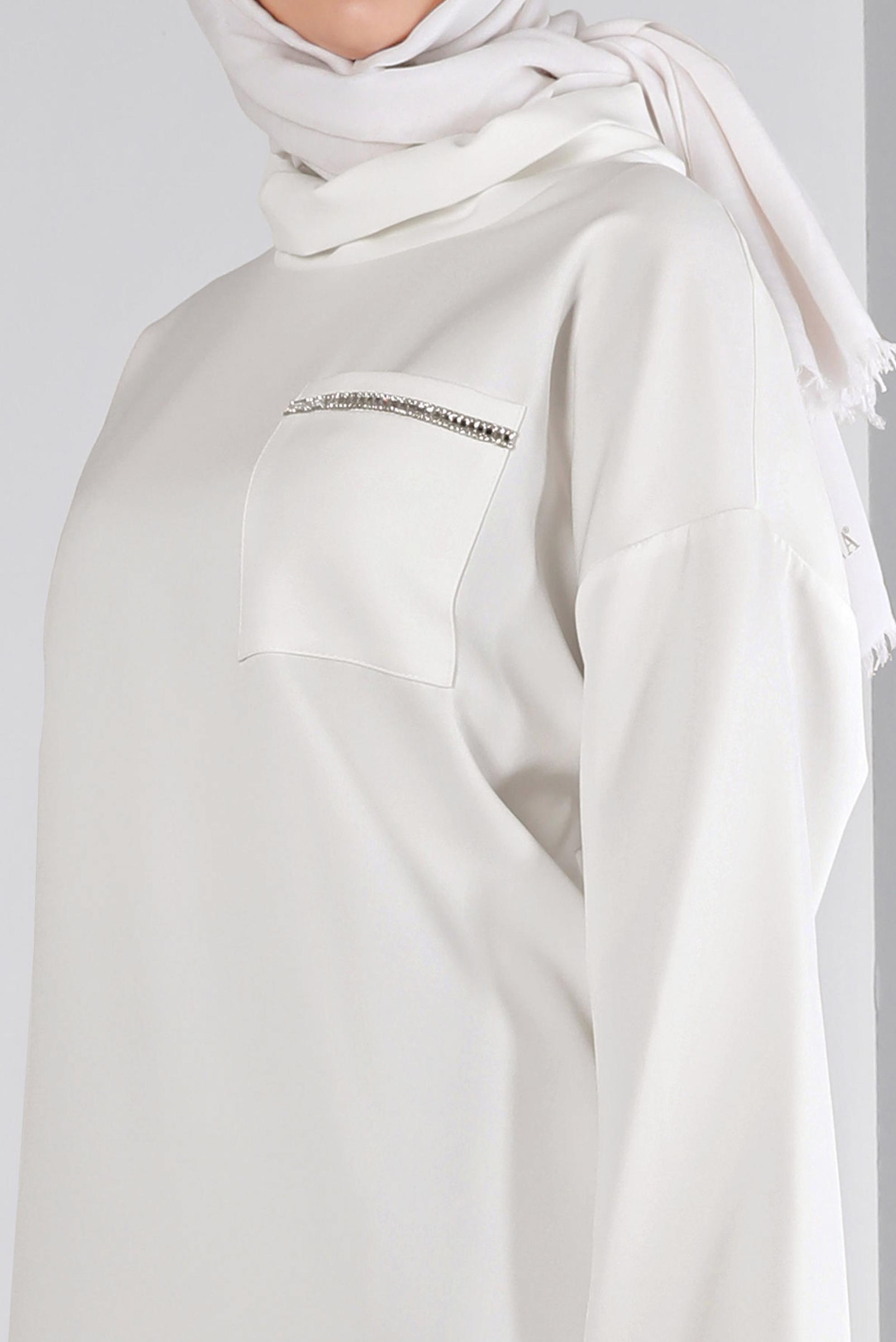 Tesettür giyim BEYAZ DEGAJE YAKA CEPLİ TUNİK 43453