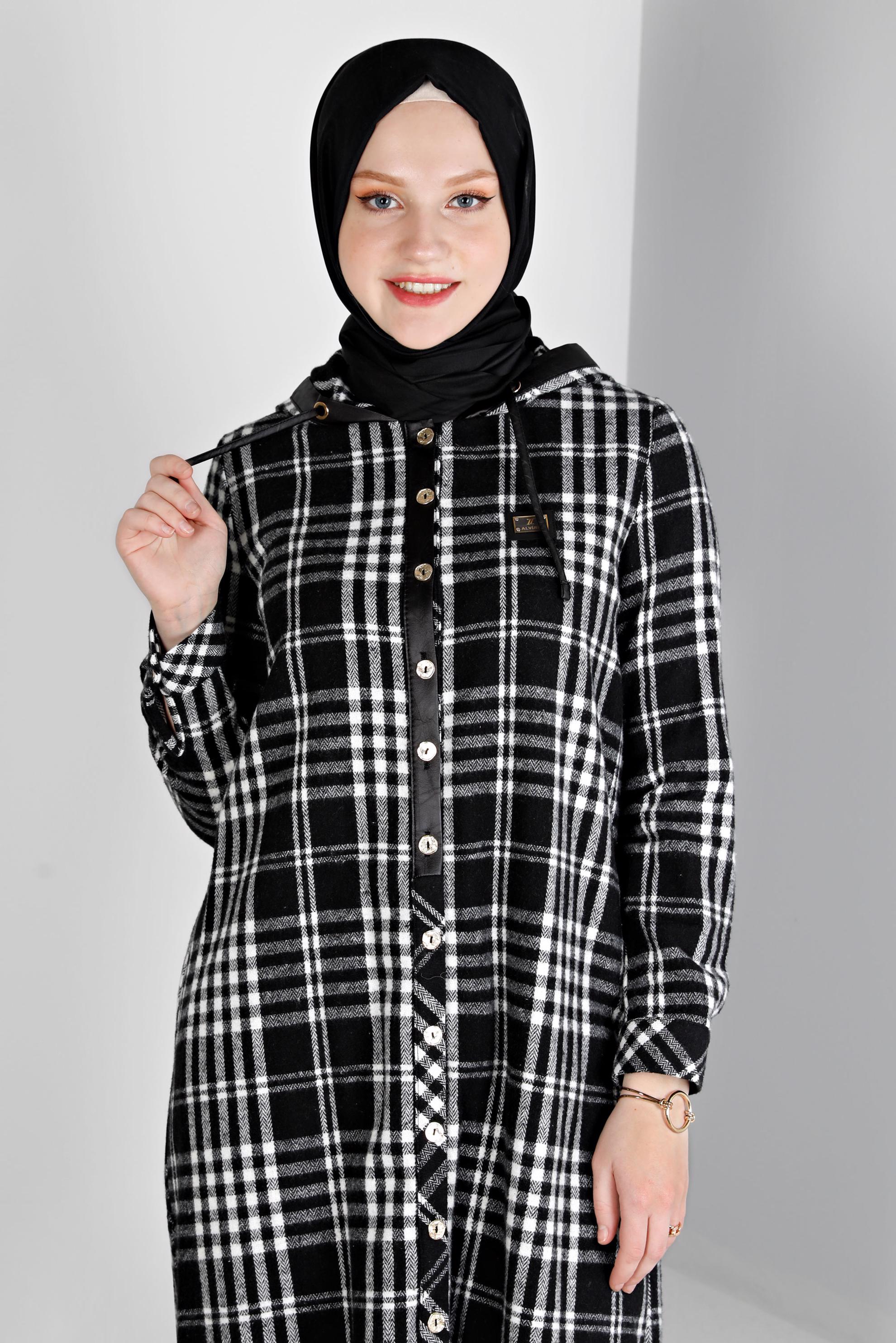 Tesettür giyim SİYAH EKOSE DESENLİ KAPÜŞONLU TUNİK 43457