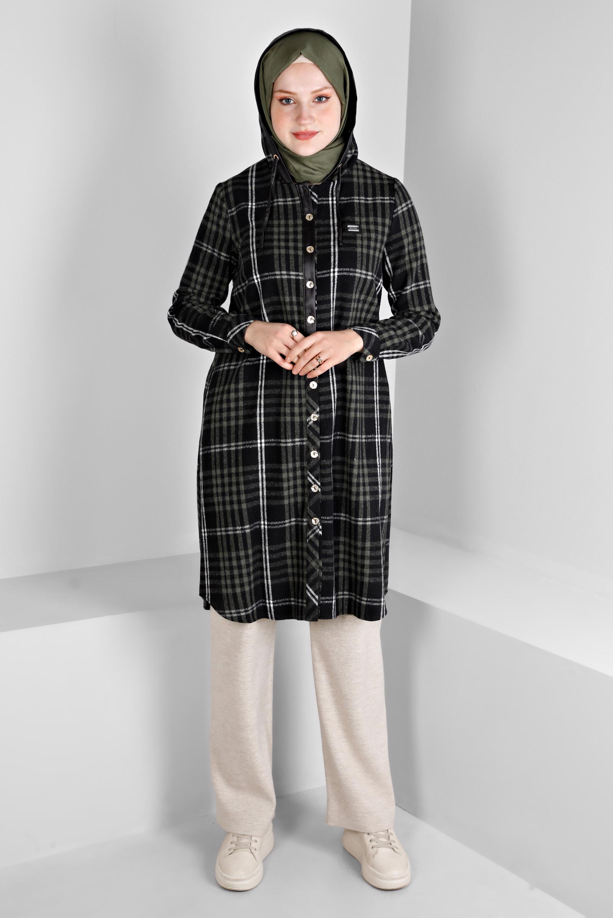 Tesettür giyim HAKİ EKOSE DESENLİ KAPÜŞONLU TUNİK 43457