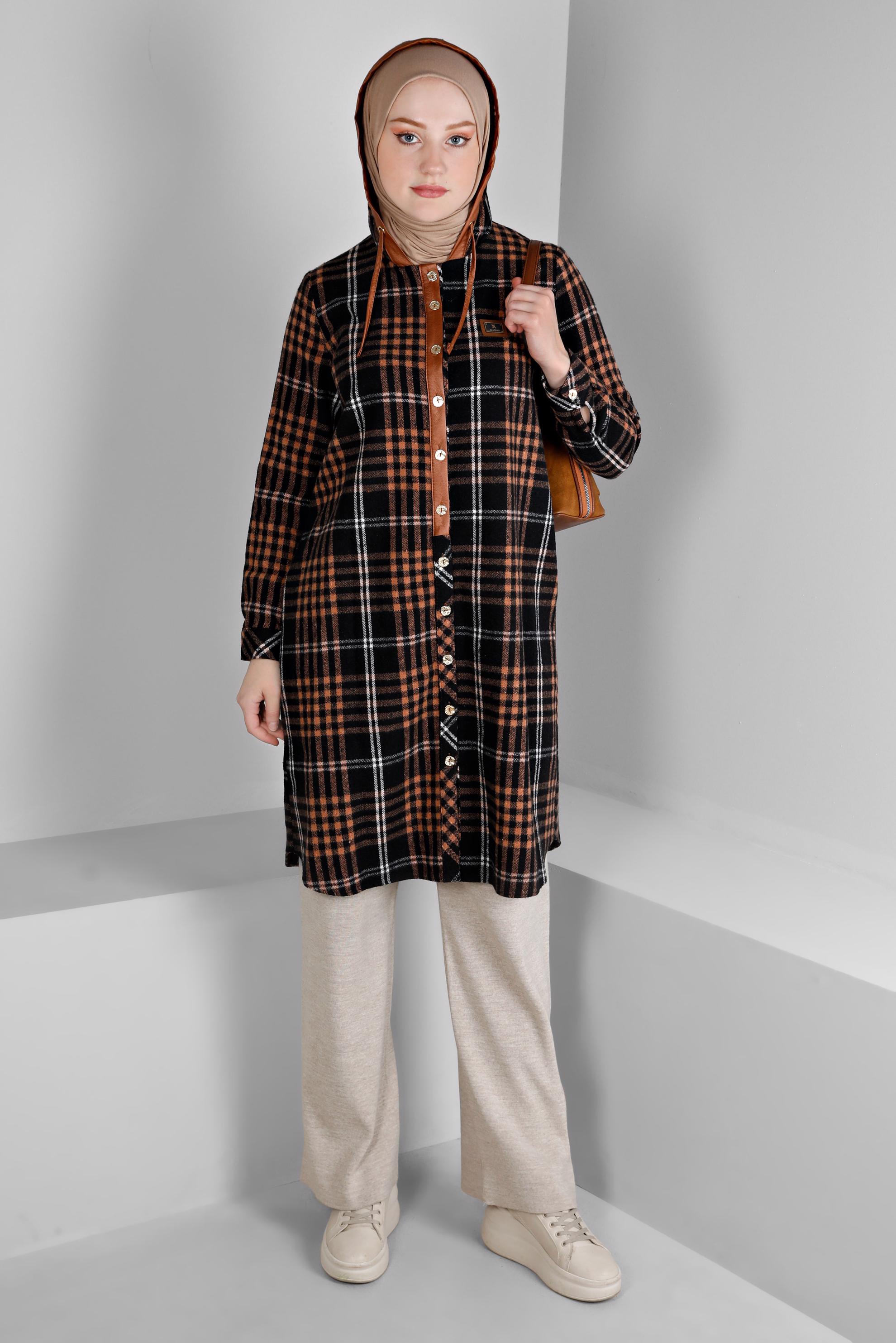 Tesettür giyim TABA EKOSE DESENLİ KAPÜŞONLU TUNİK 43457